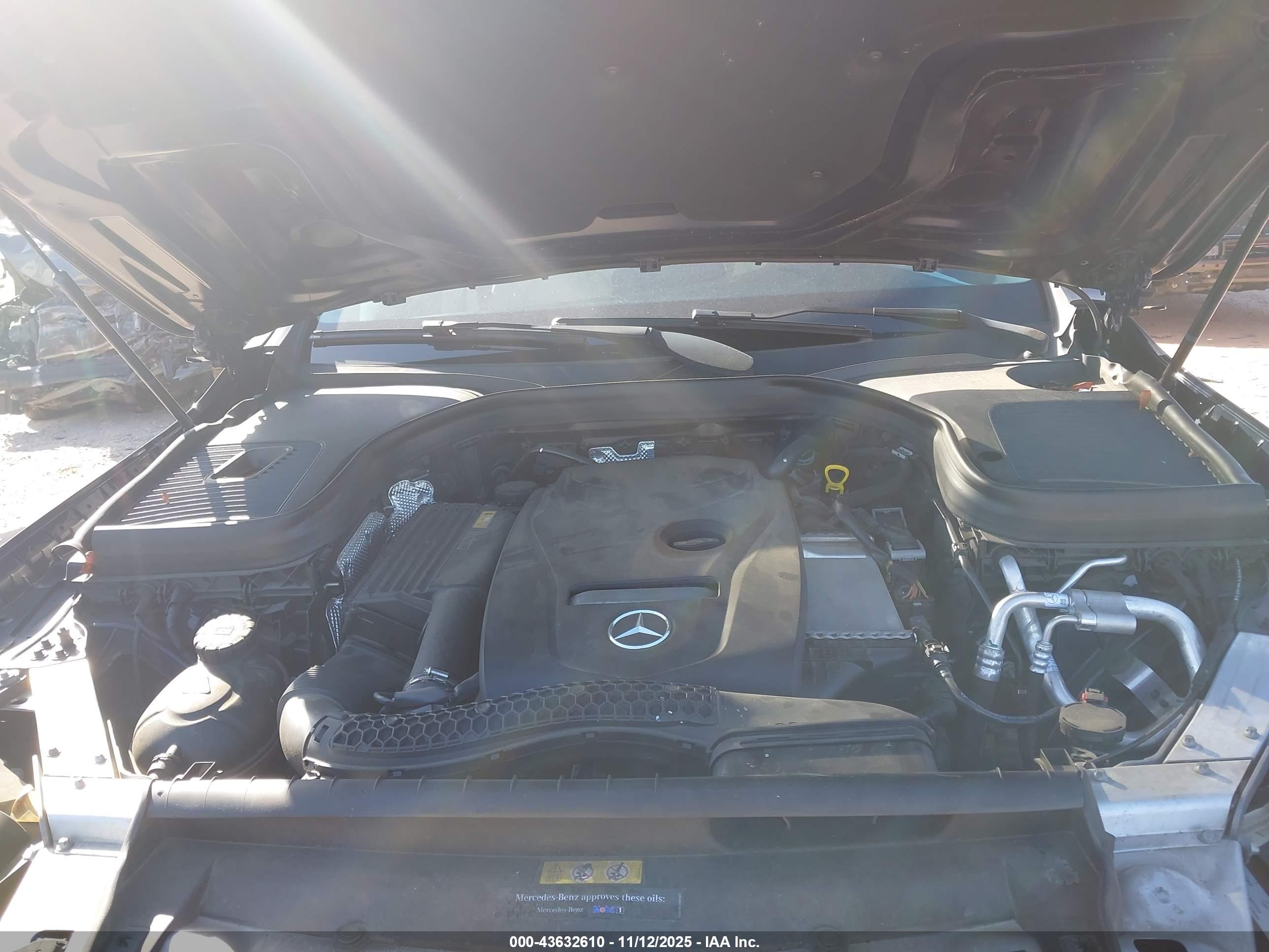 MERCEDES-BENZ GLC image 10