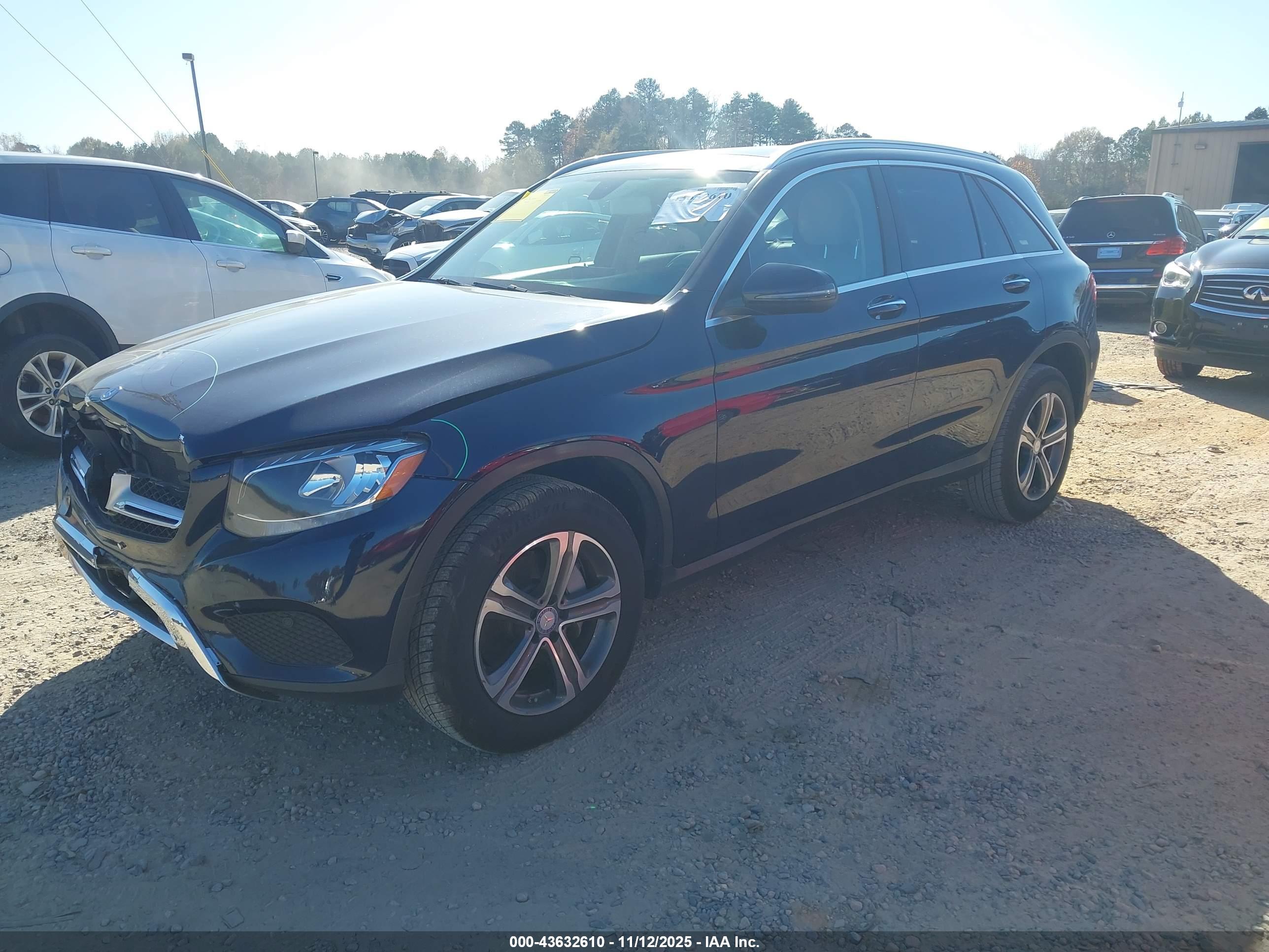 MERCEDES-BENZ GLC image 2