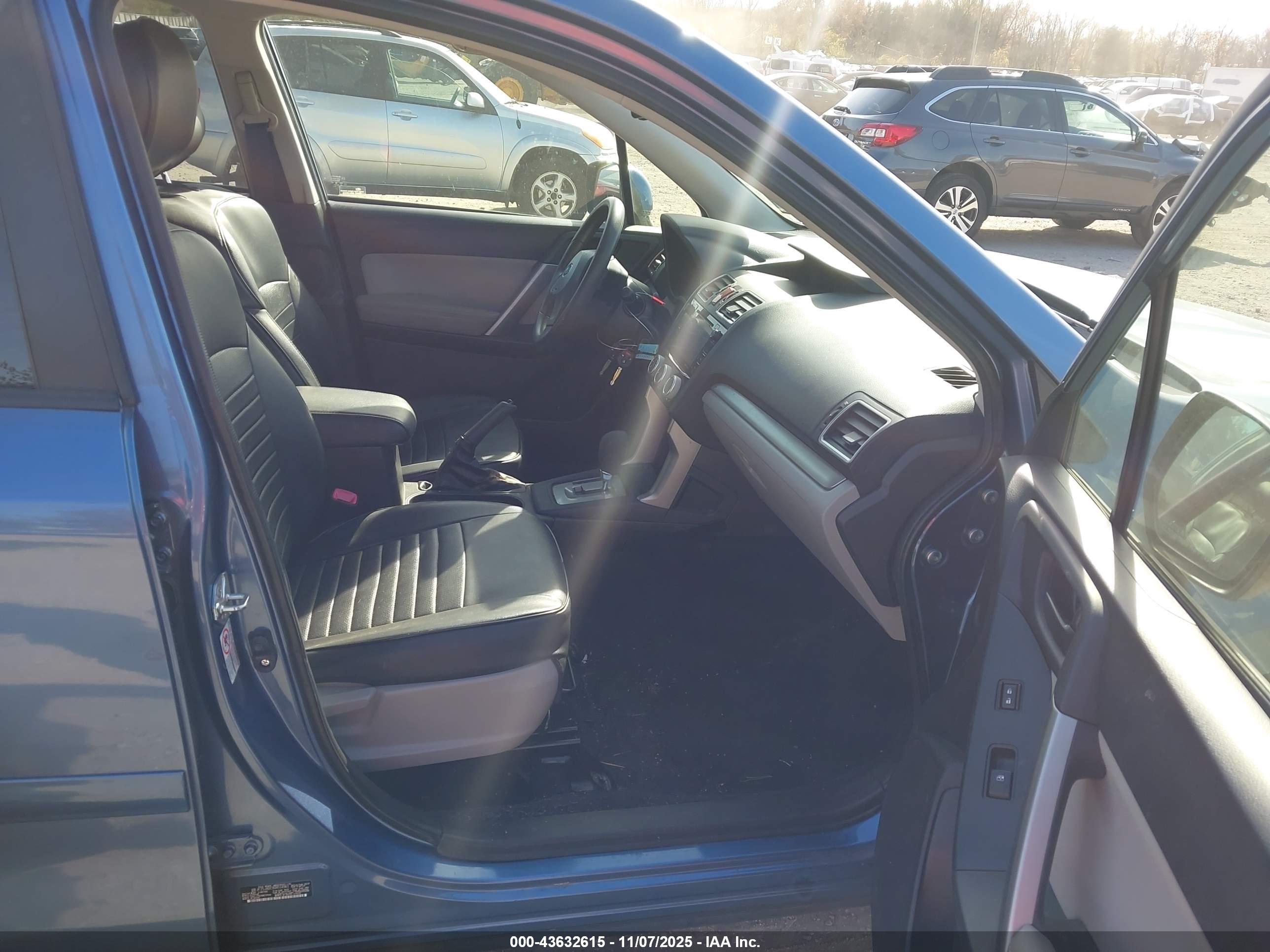 SUBARU FORESTER image 5