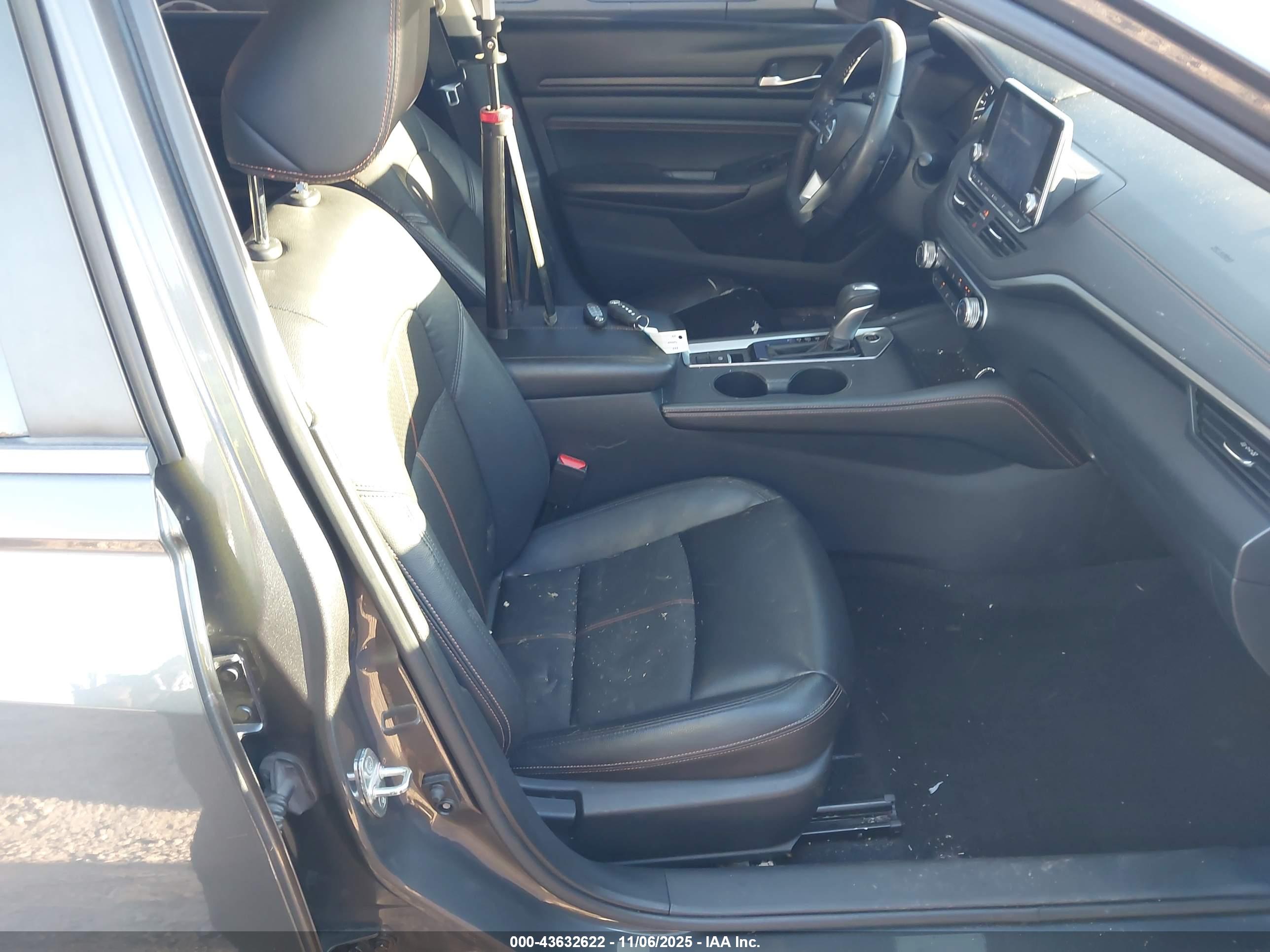 NISSAN ALTIMA image 5