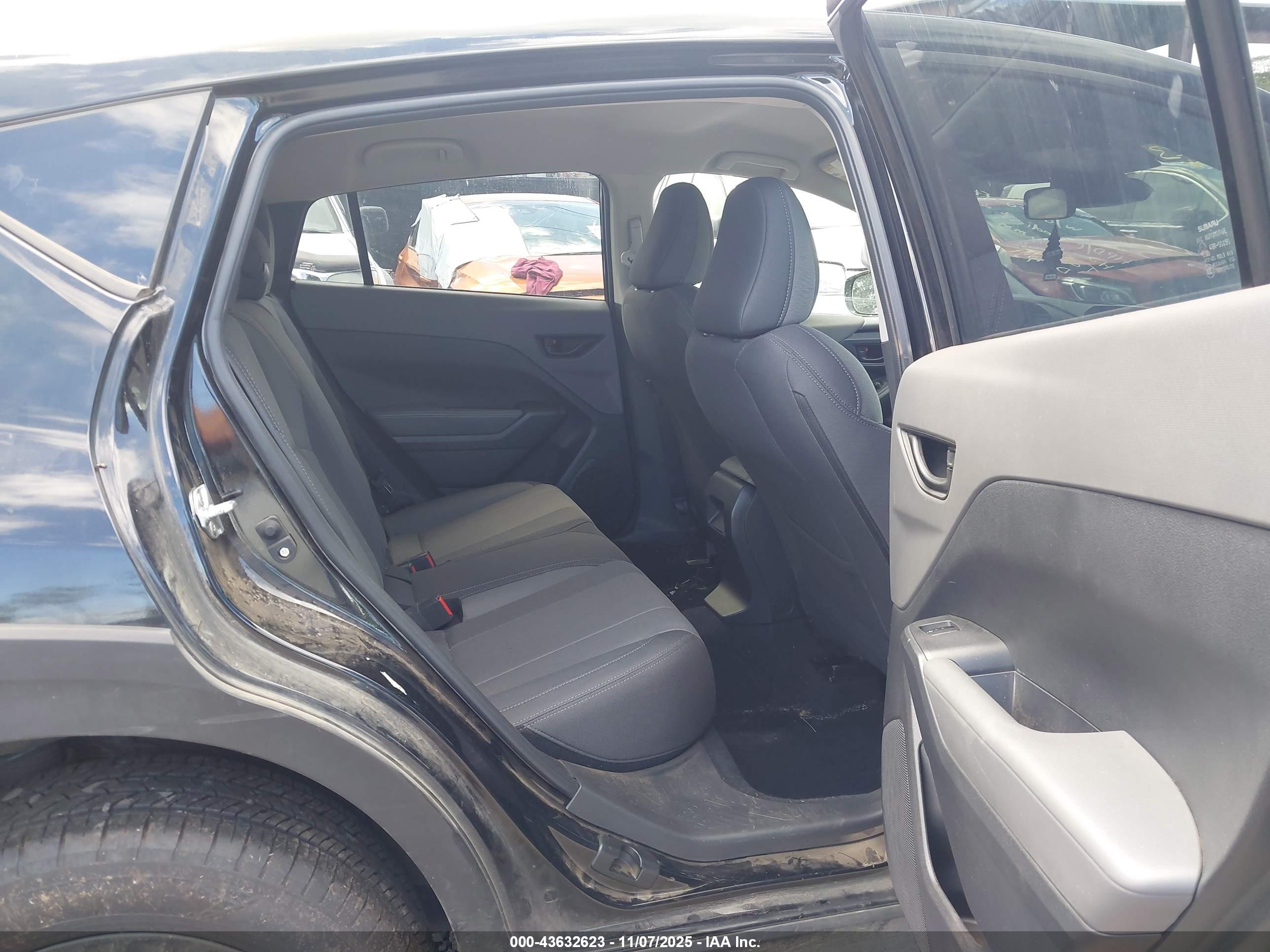 SUBARU CROSSTREK image 8