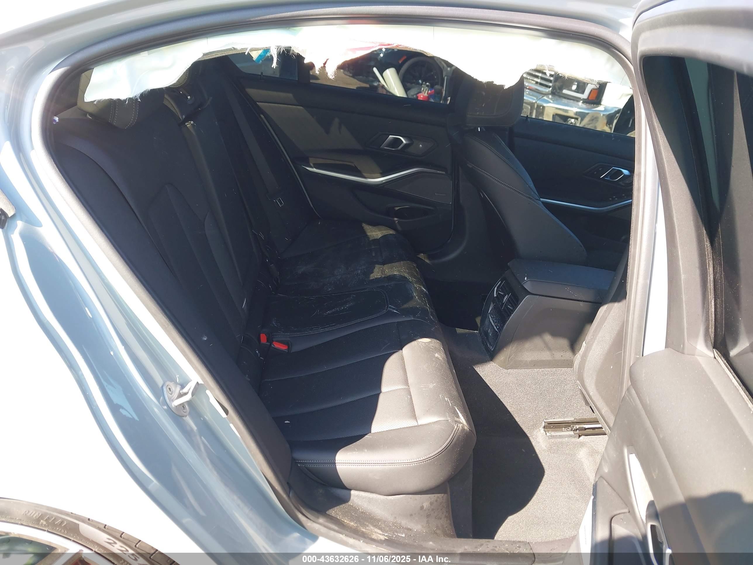 BMW M340I image 8