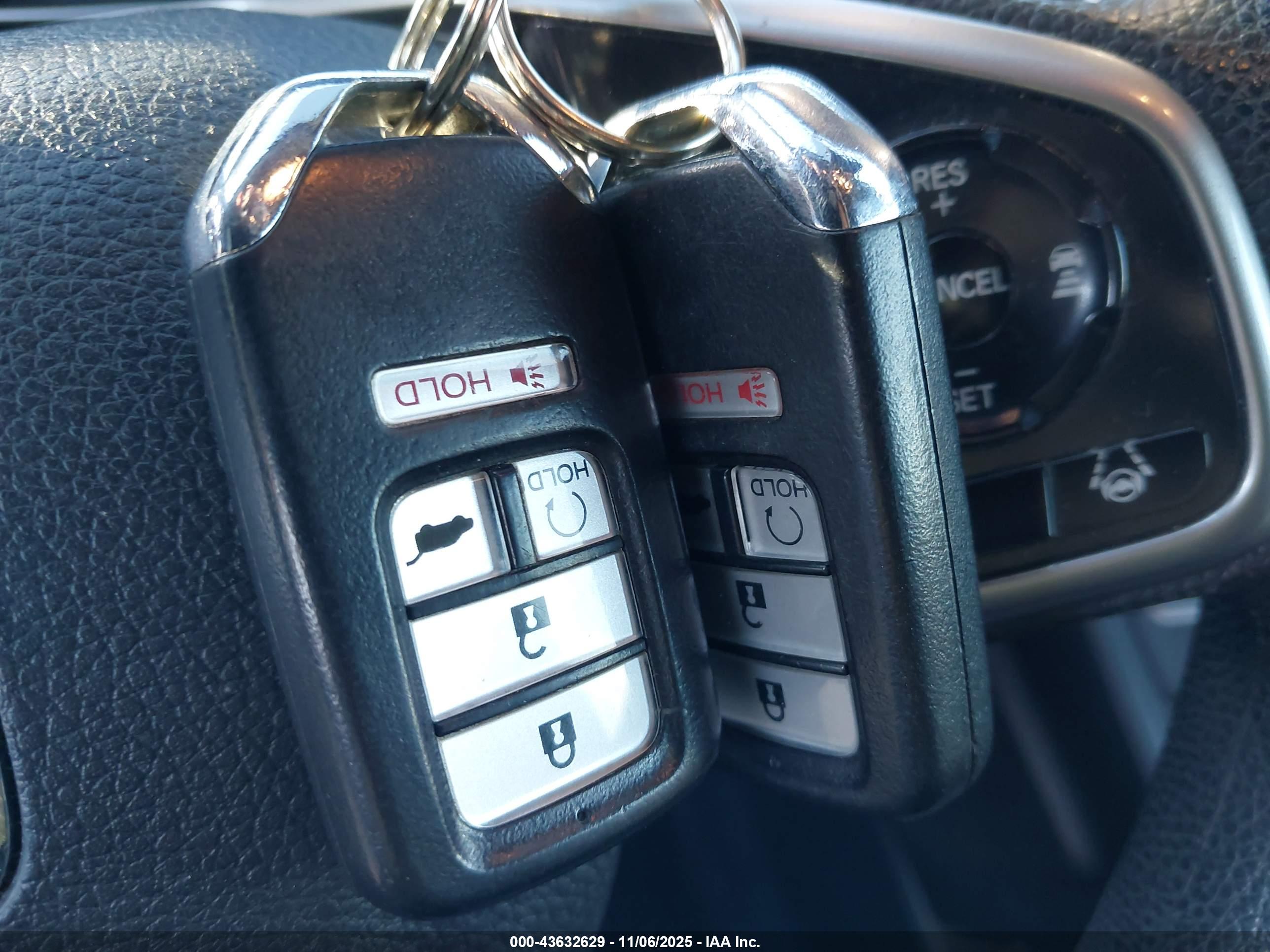 HONDA CR-V image 11