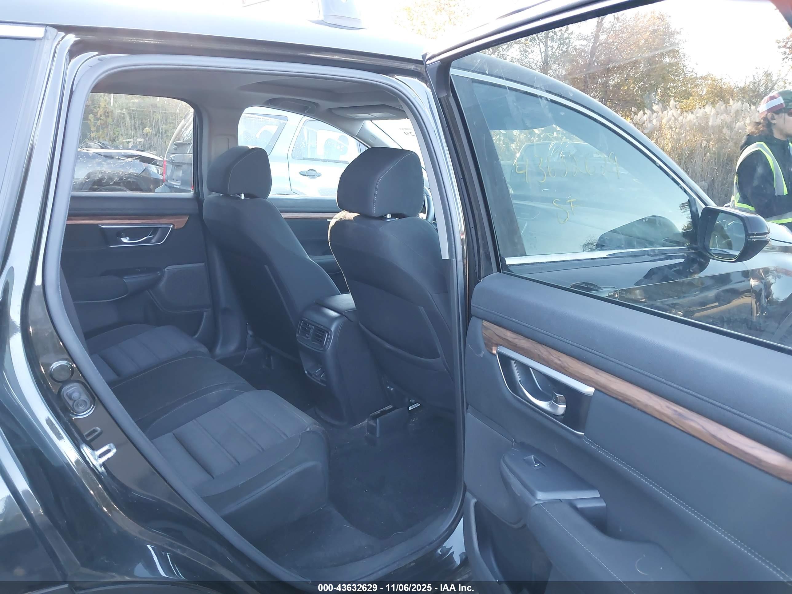 HONDA CR-V image 8