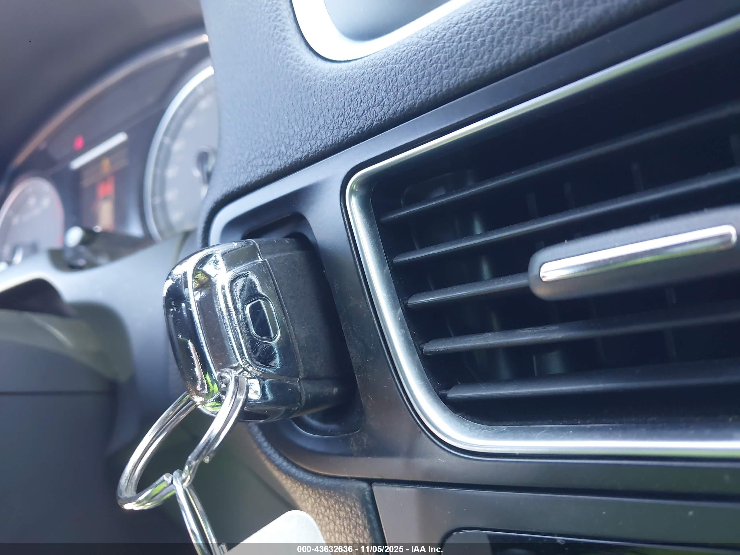 AUDI SQ5 image 11