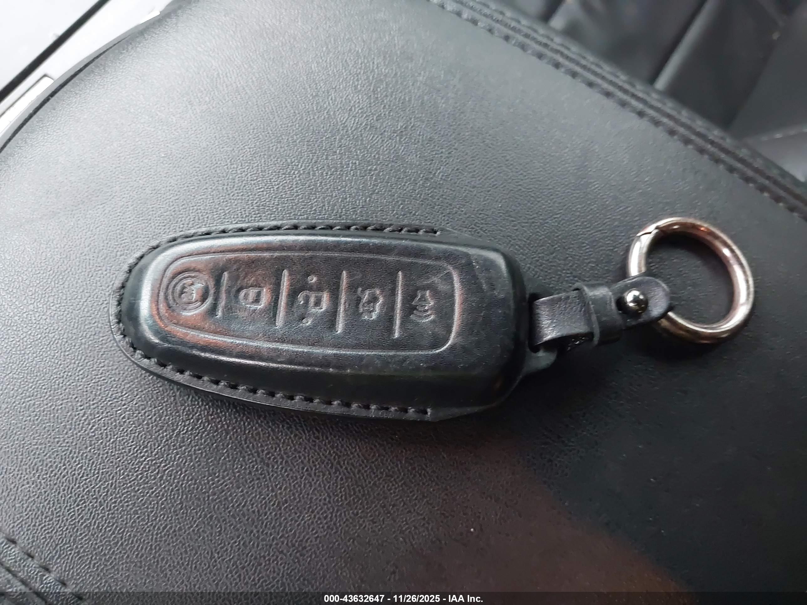 FORD TAURUS image 11