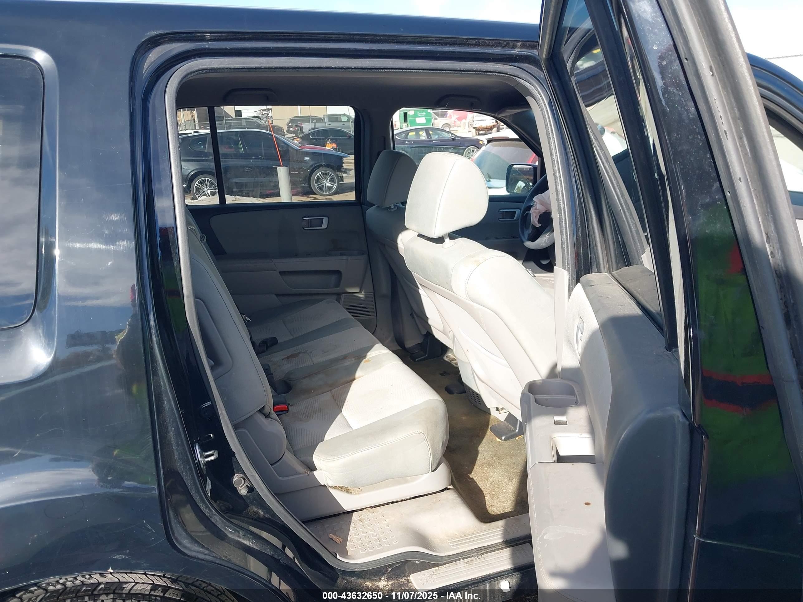 HONDA PILOT image 8