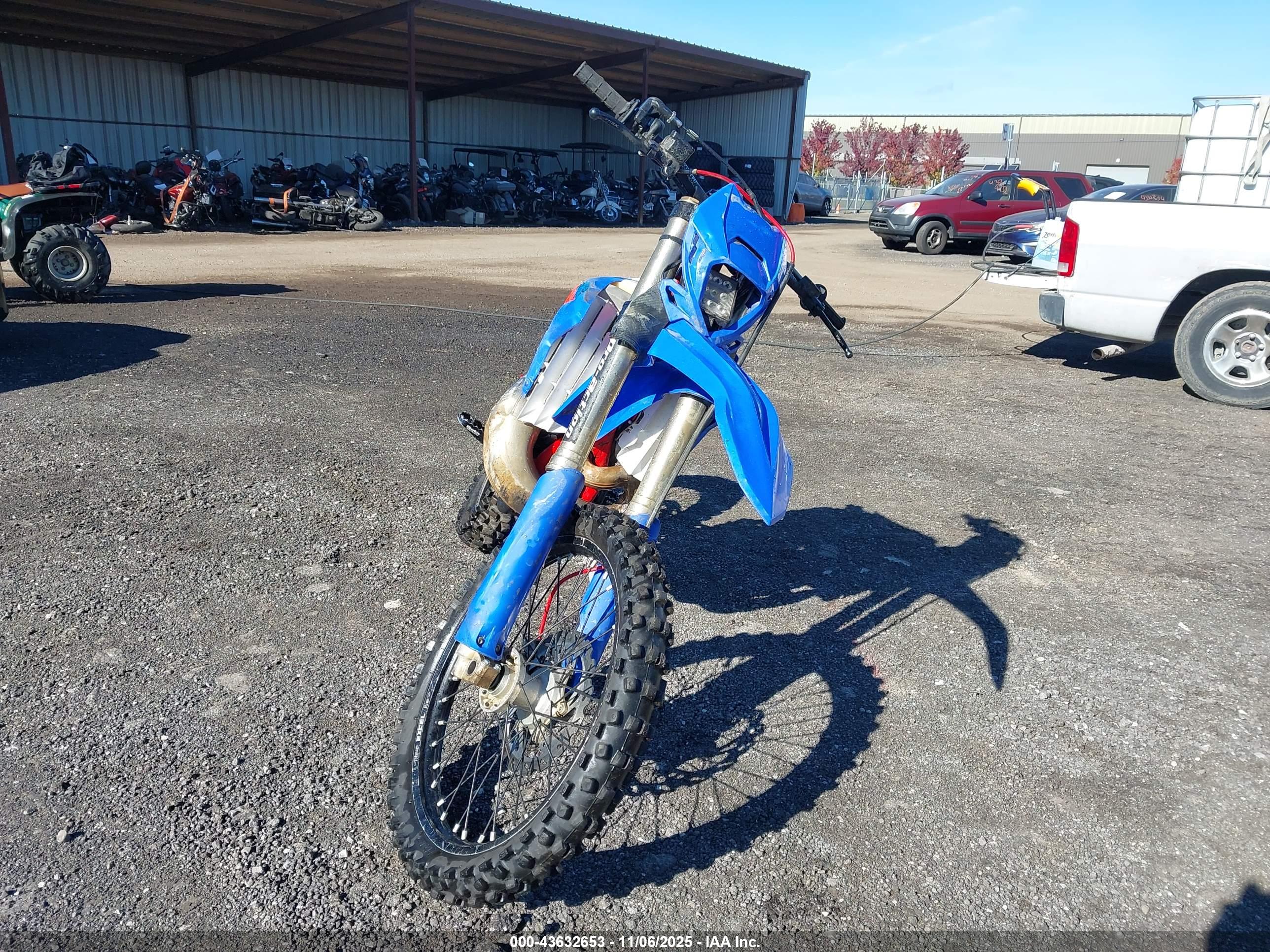 BETA MOTORCYCLE image 5