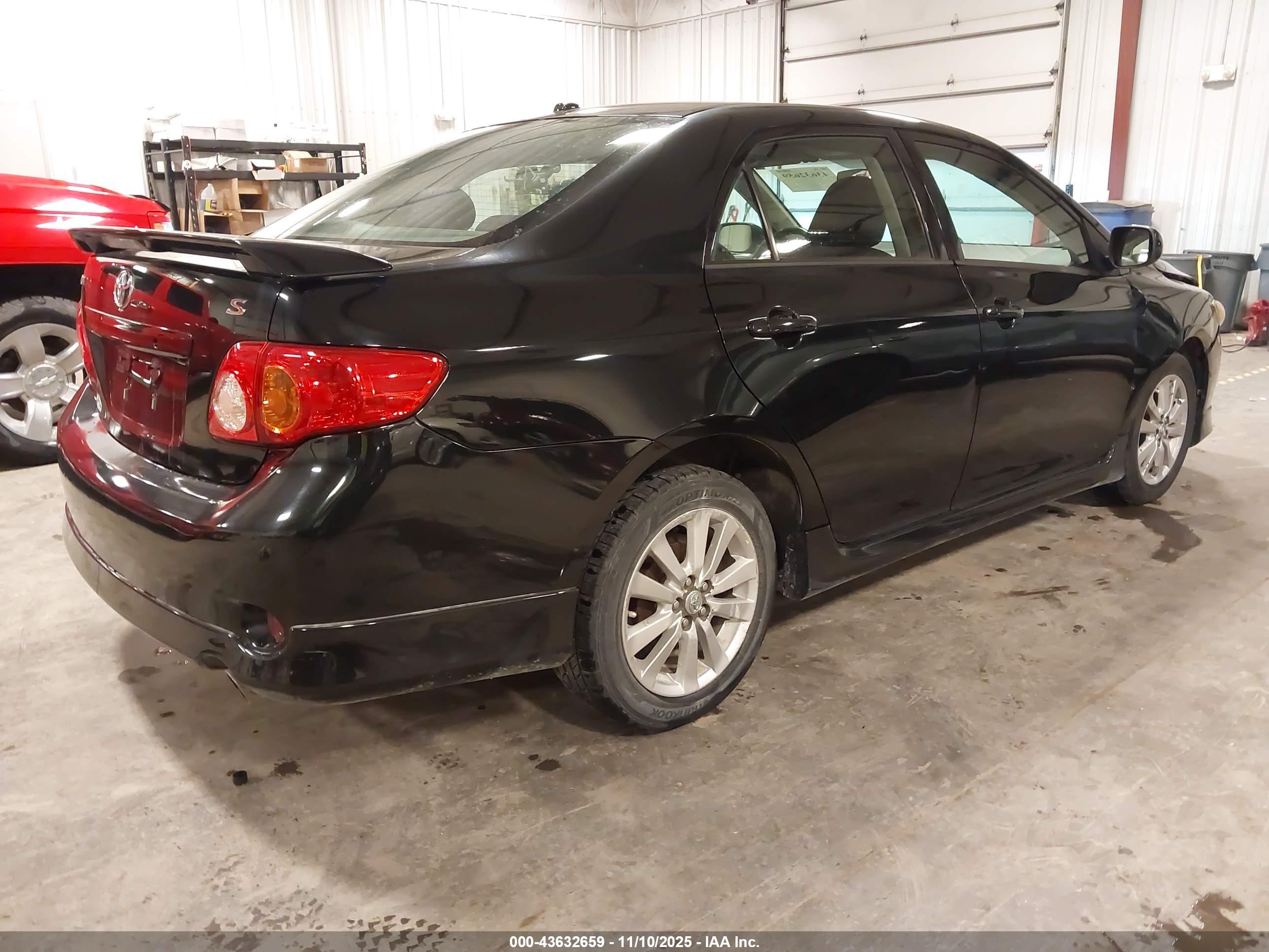 TOYOTA COROLLA image 4