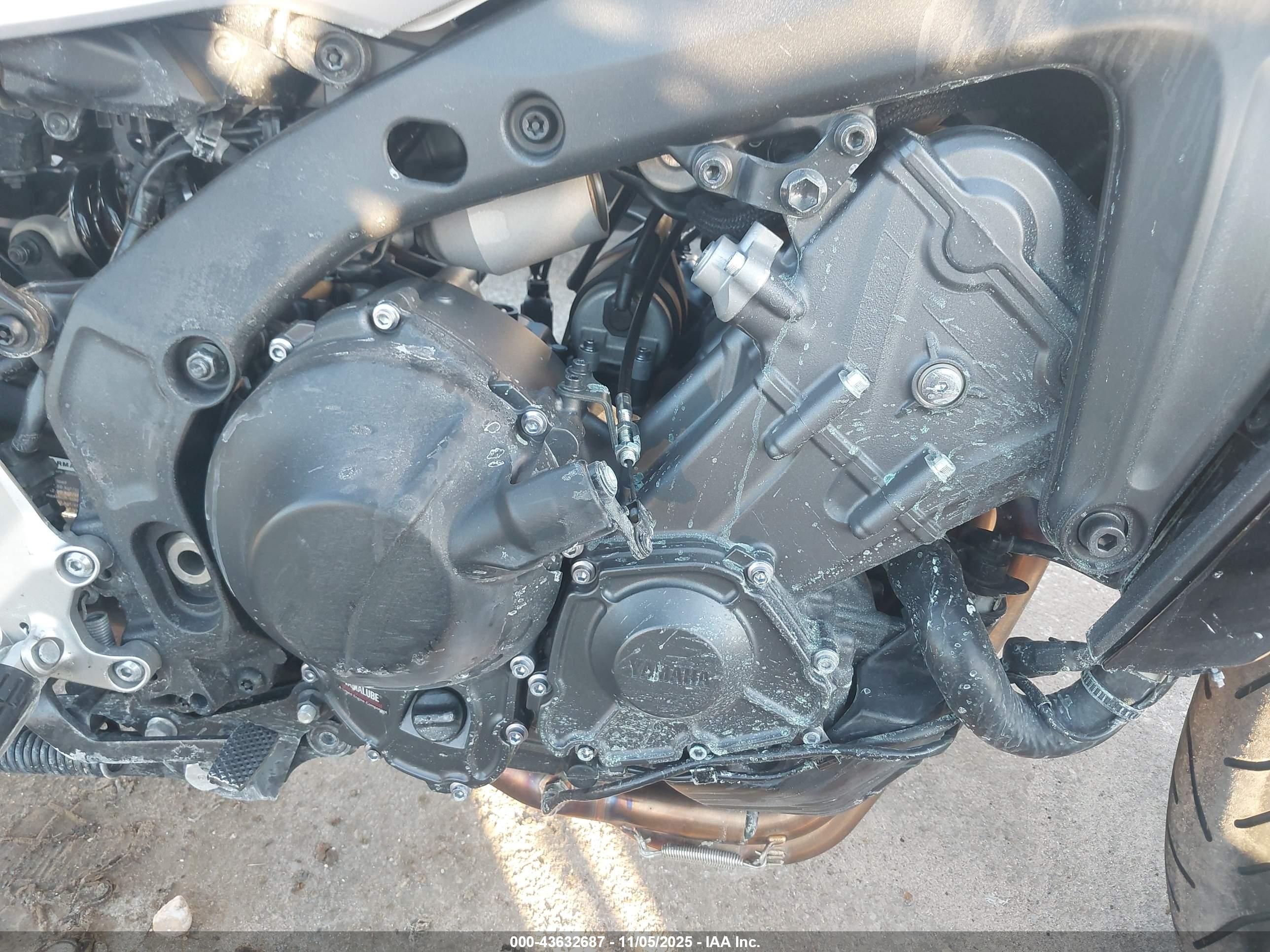 YAMAHA MTT09 image 8