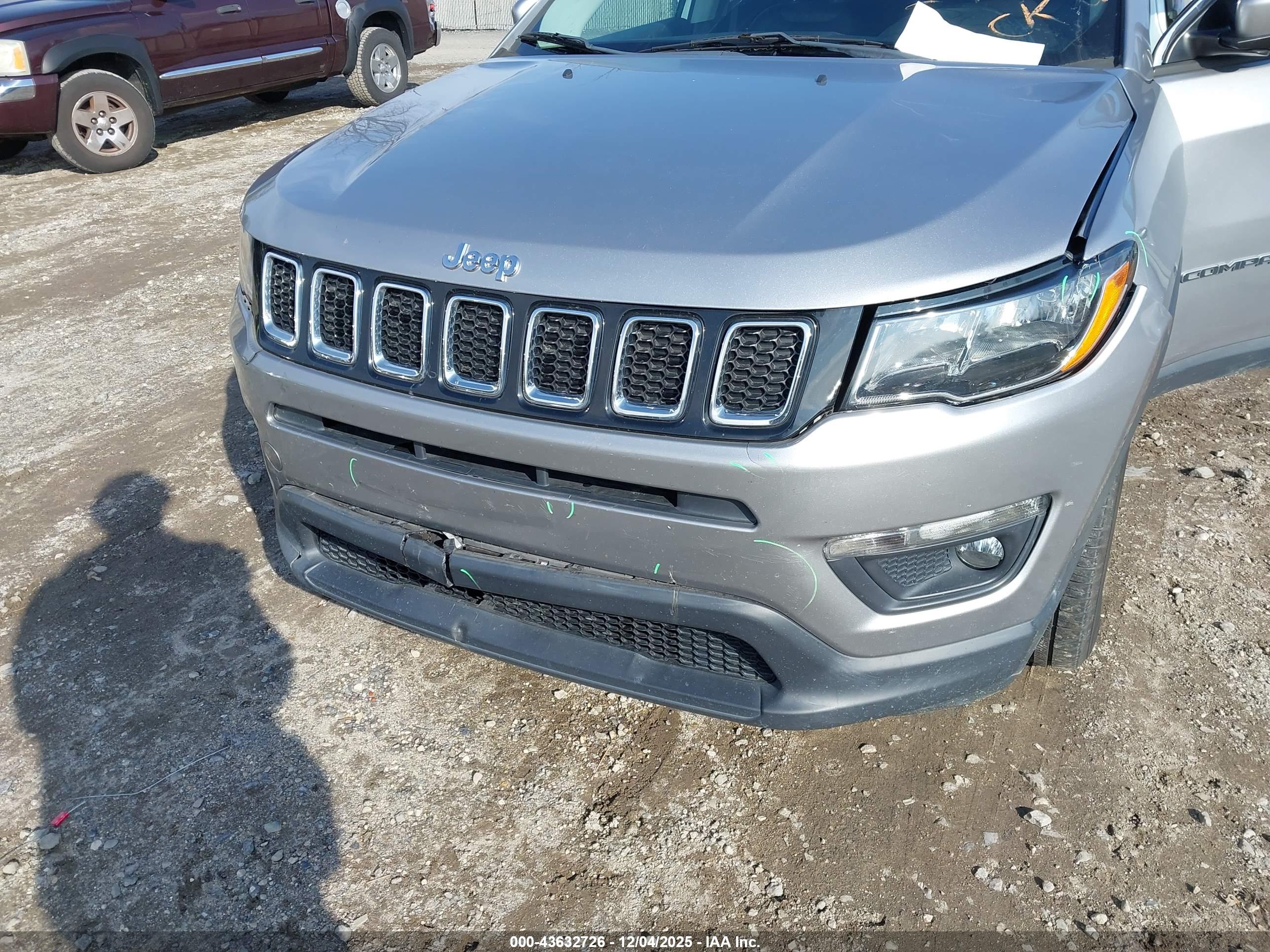 JEEP COMPASS image 6