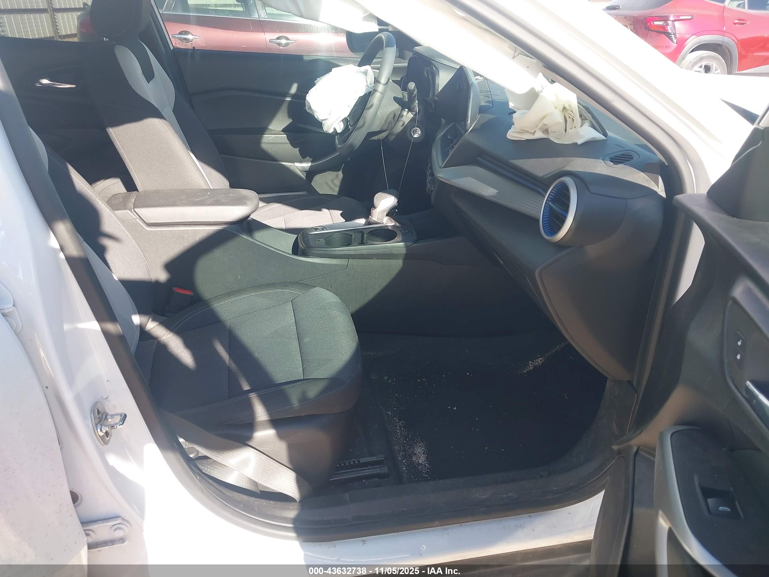 CHEVROLET TRAX image 5