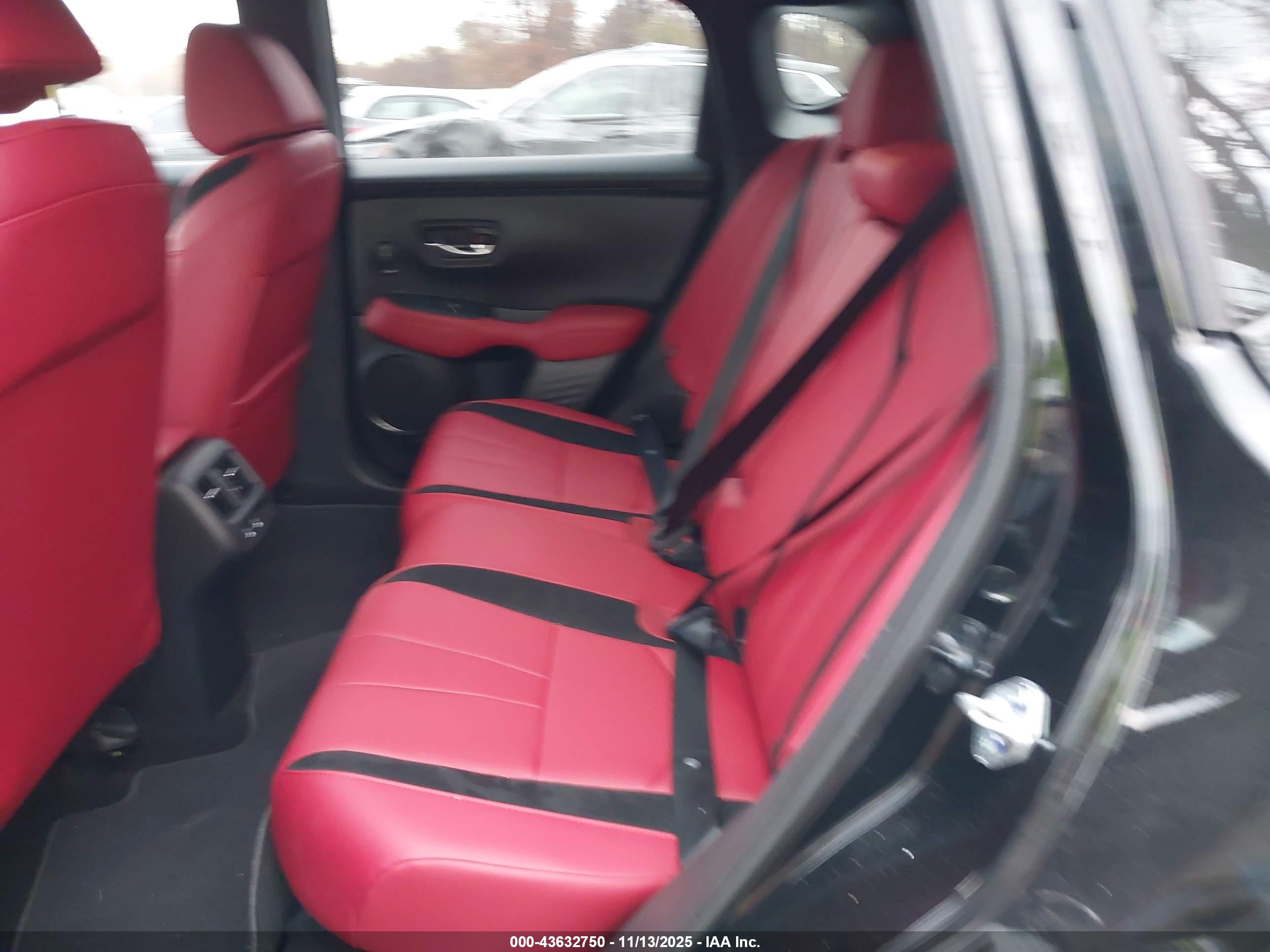 ACURA ADX image 8