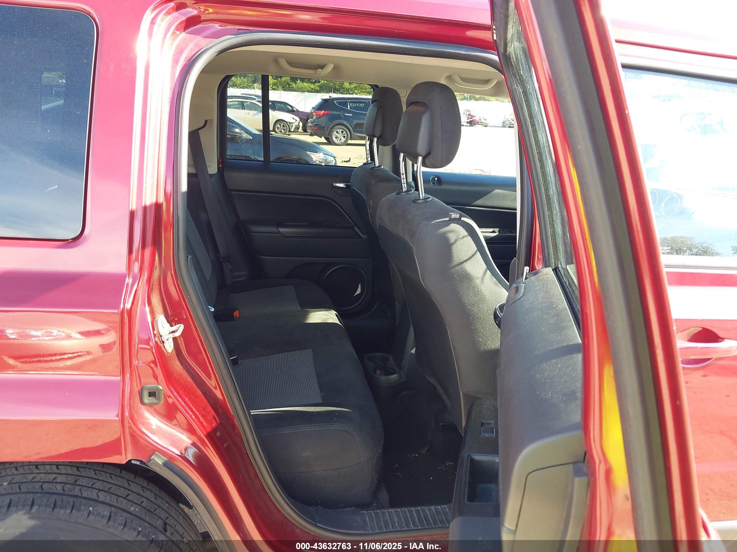 JEEP PATRIOT image 8