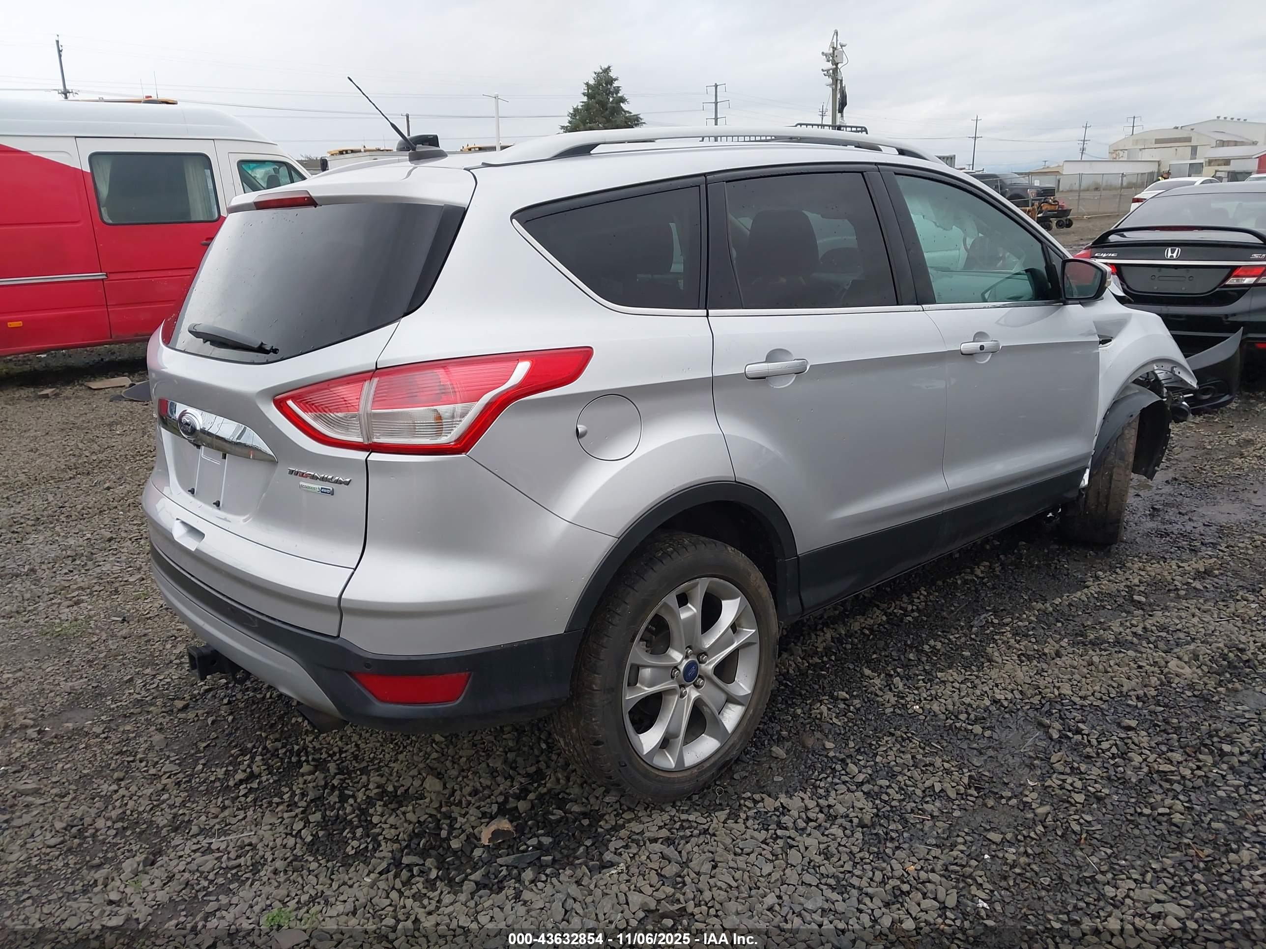 FORD ESCAPE image 4