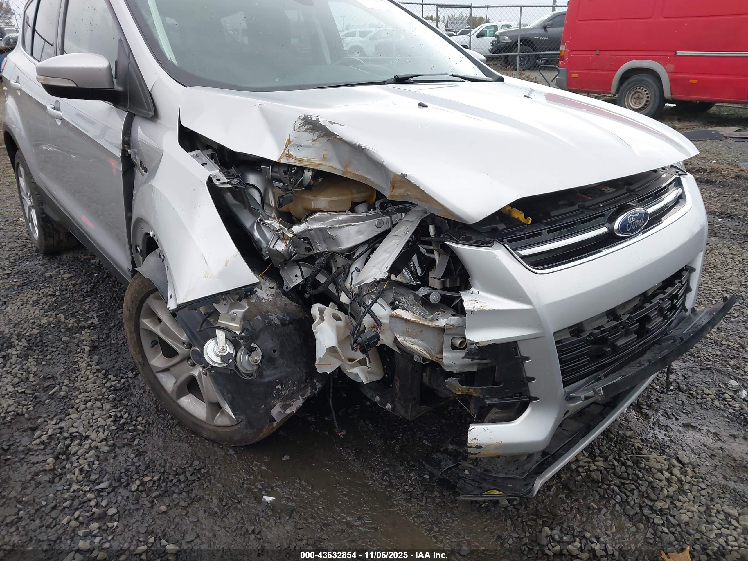 FORD ESCAPE image 6