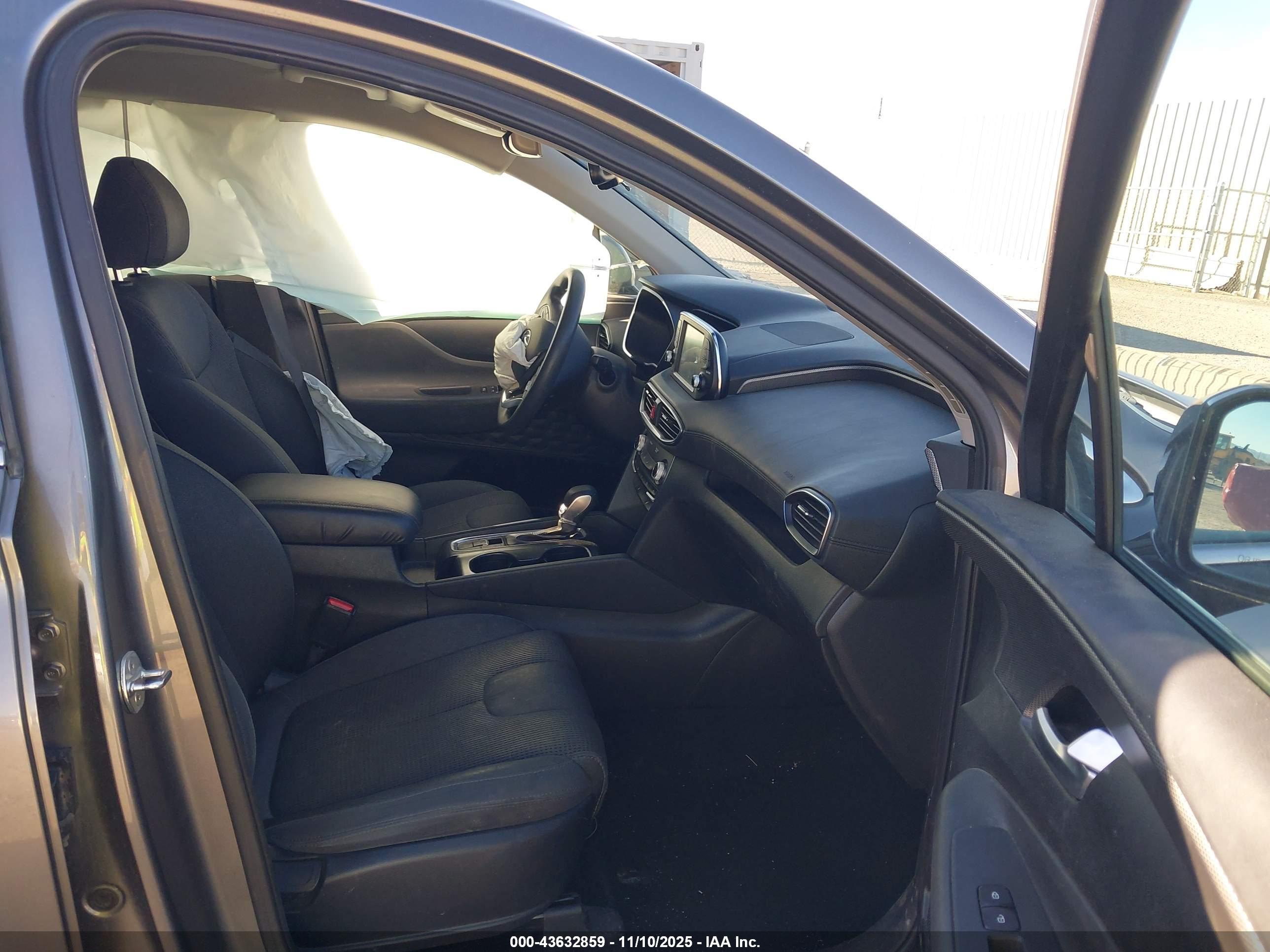 HYUNDAI SANTA image 5