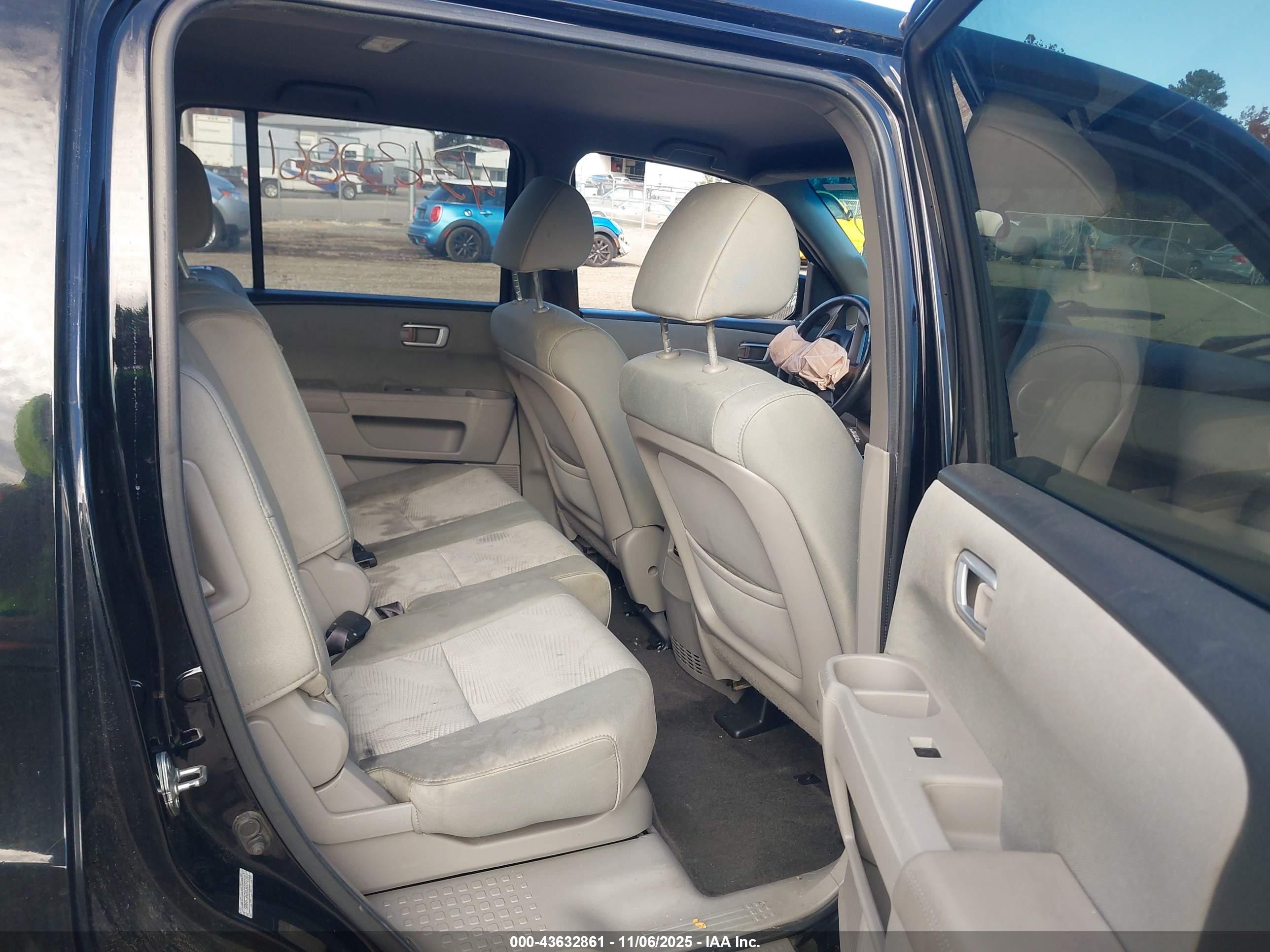 HONDA PILOT image 8
