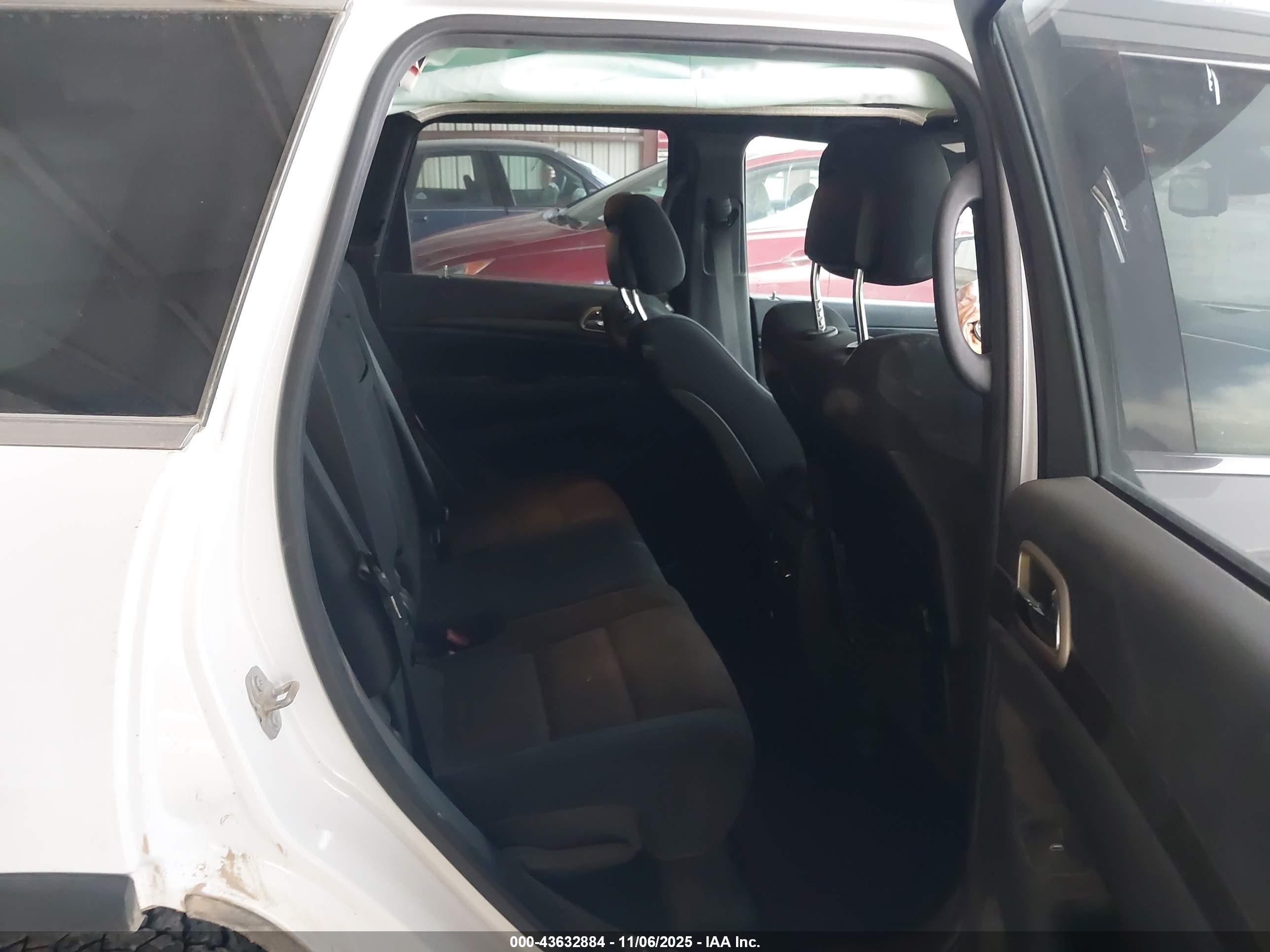 JEEP GRAND image 8