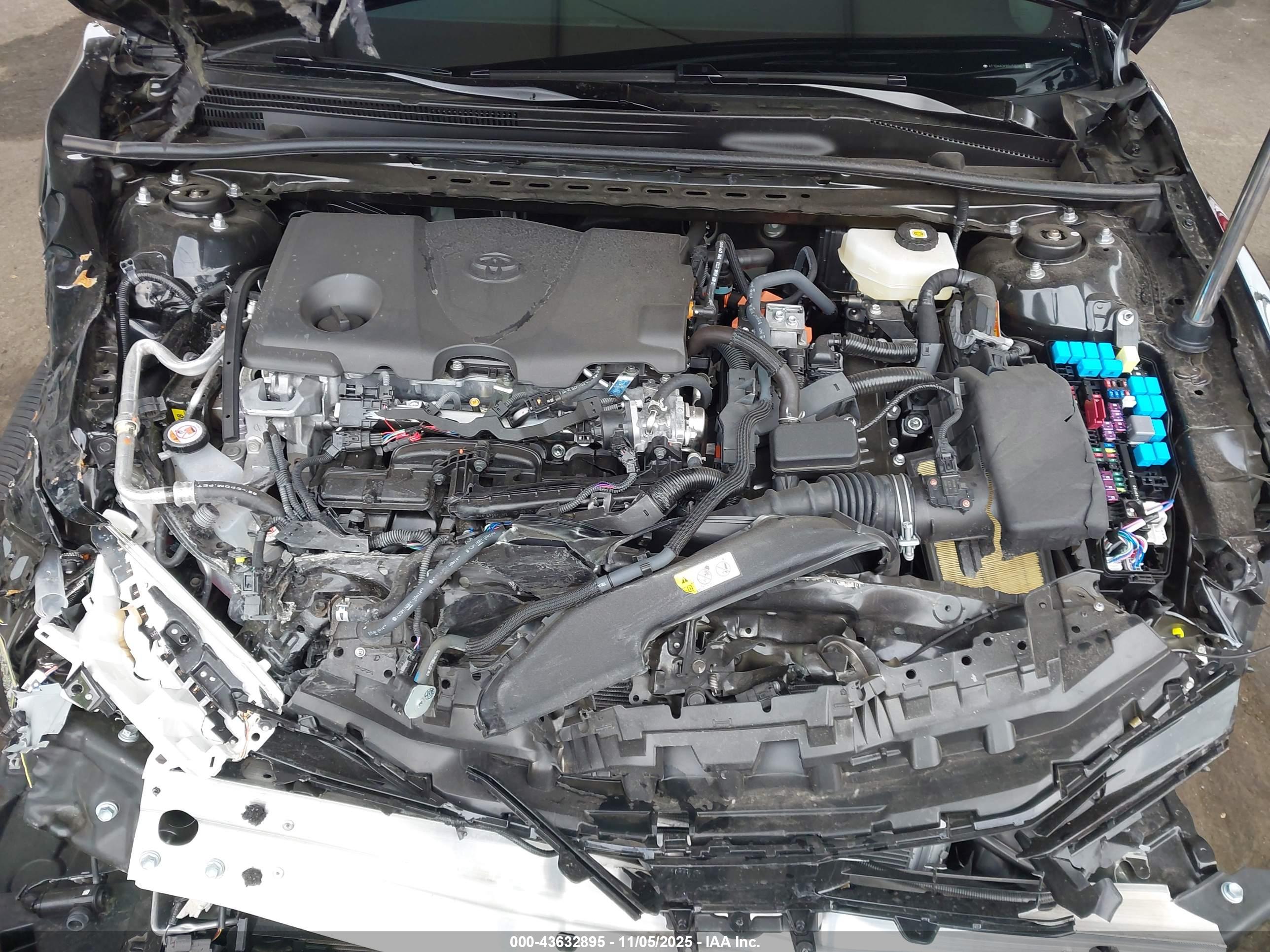 TOYOTA CAMRY image 10