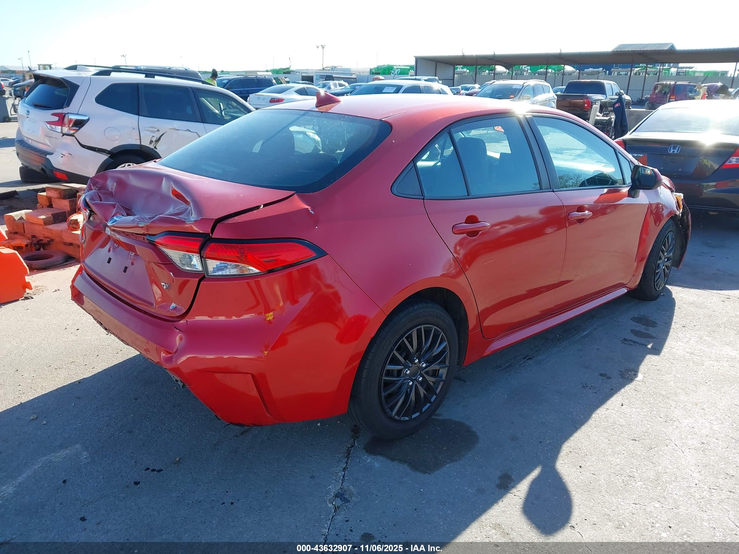 TOYOTA COROLLA image 4