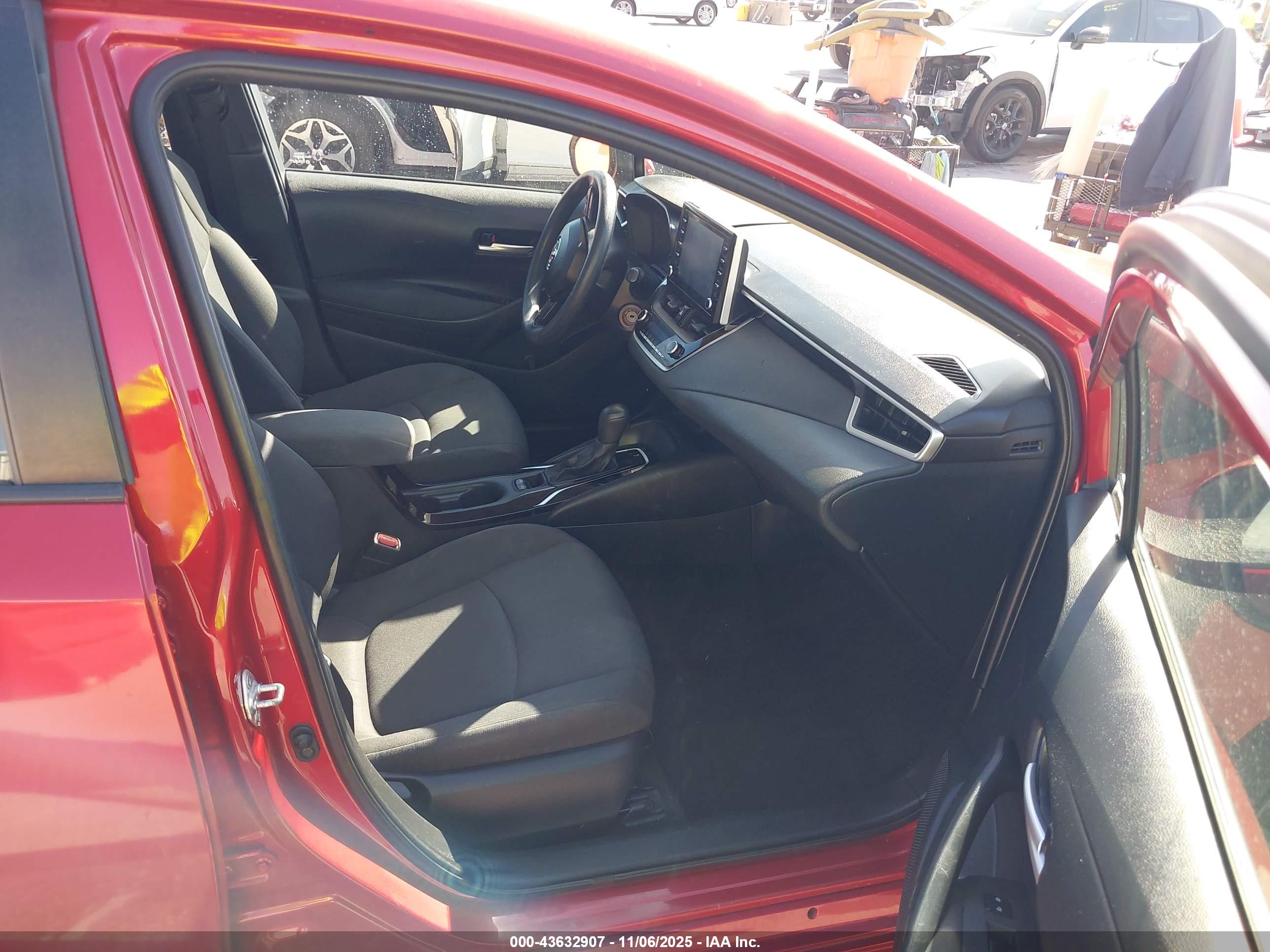 TOYOTA COROLLA image 5