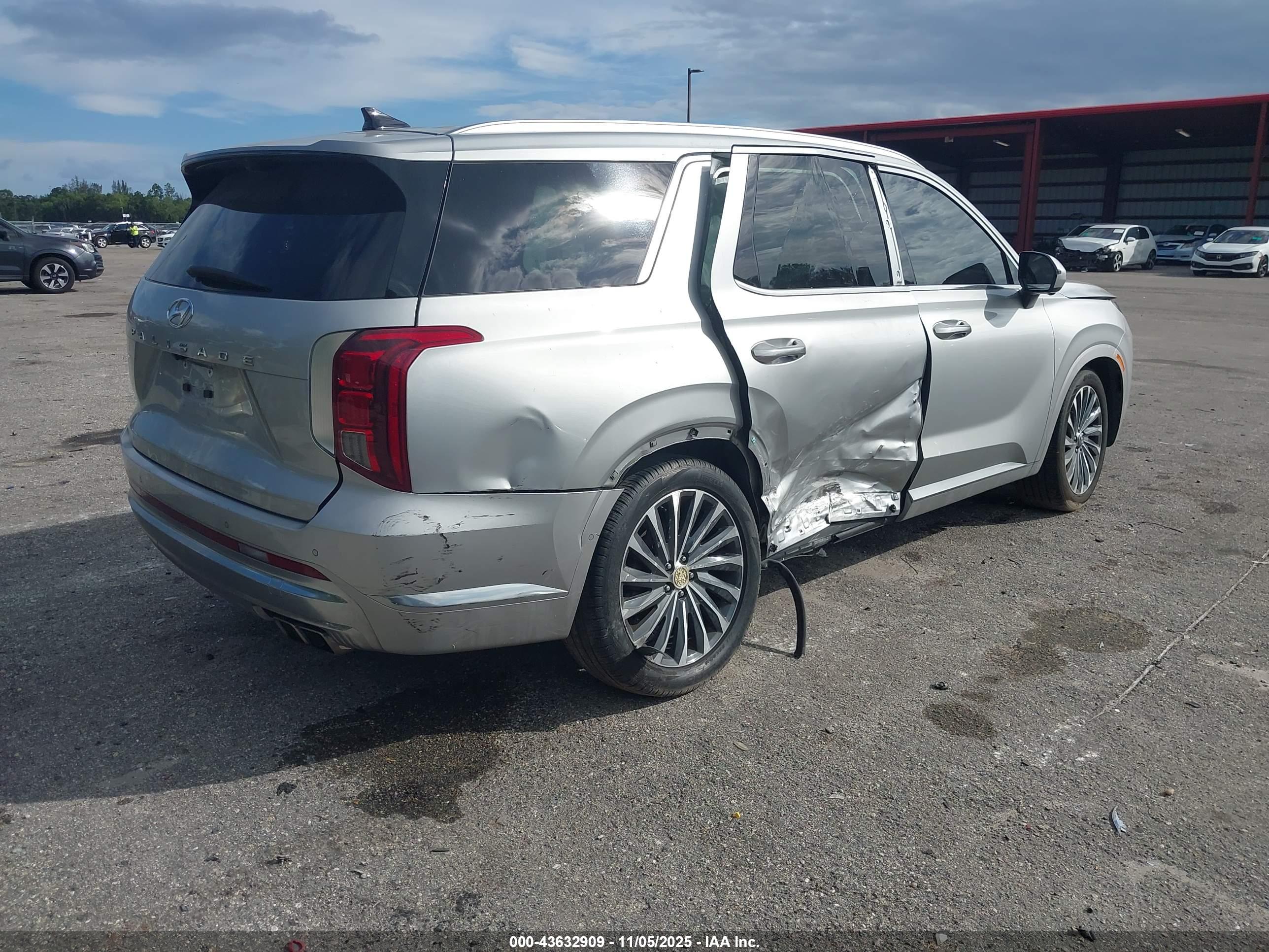 HYUNDAI PALISADE image 4