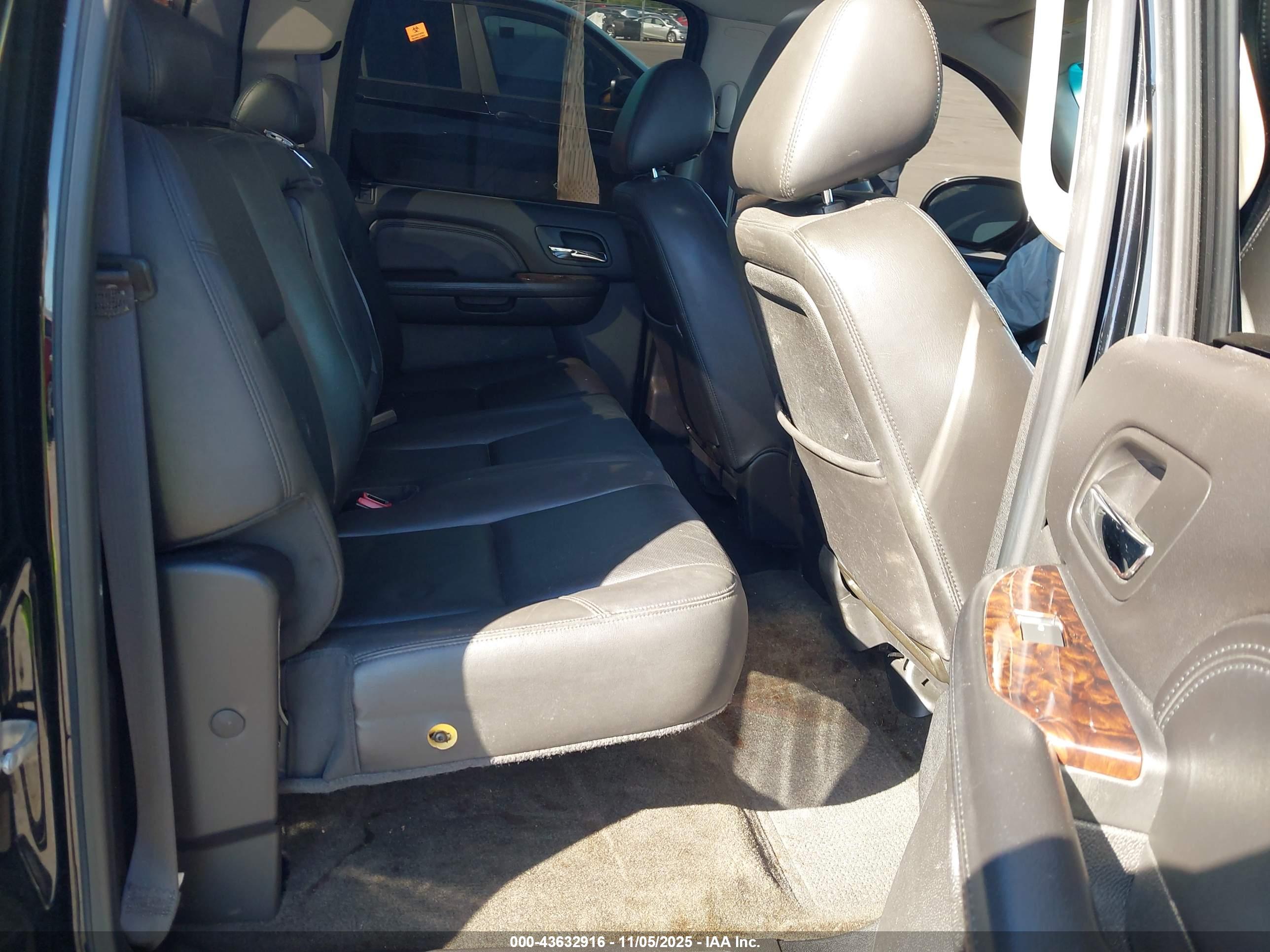 GMC SIERRA image 8