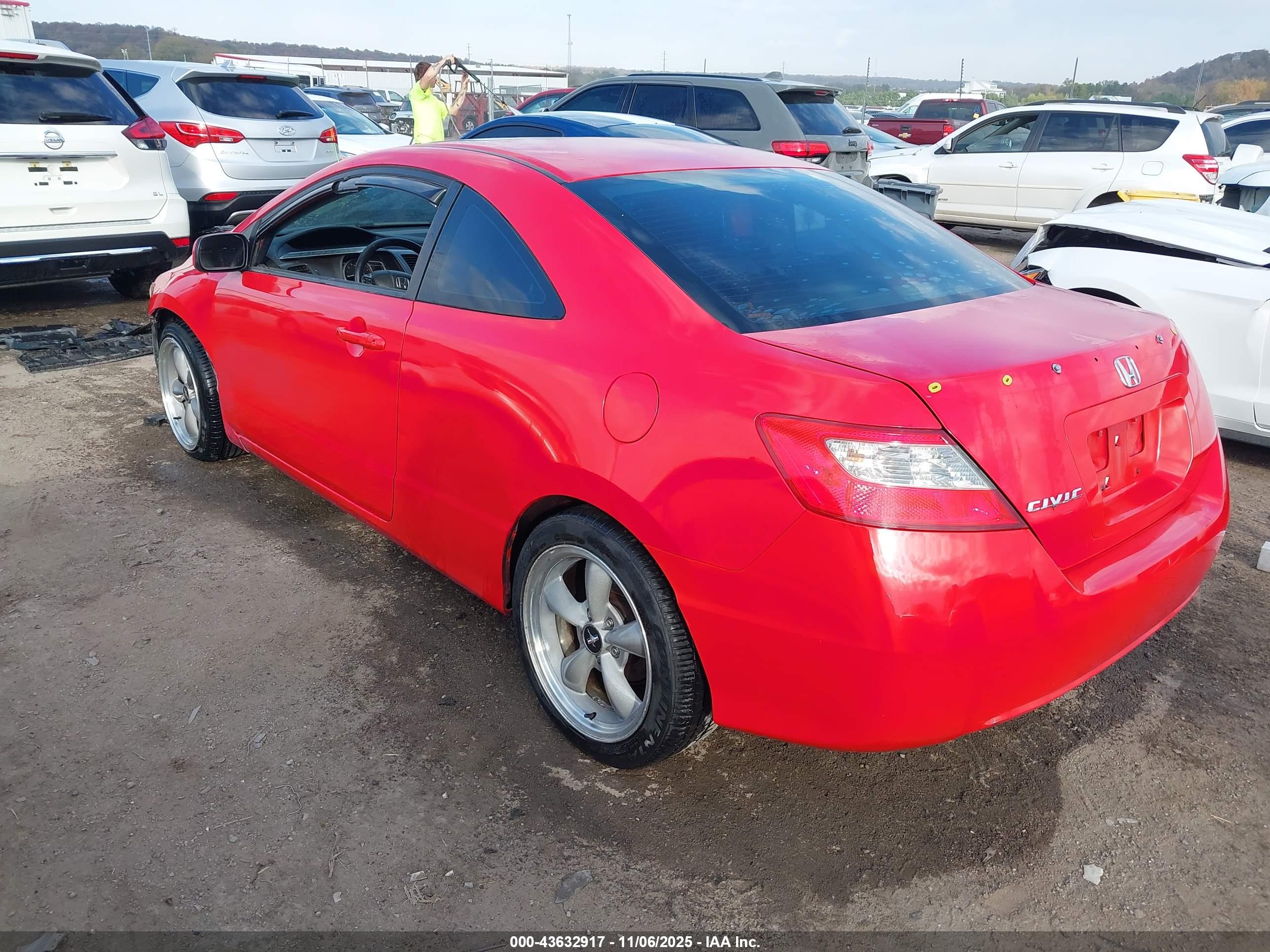 HONDA CIVIC image 3
