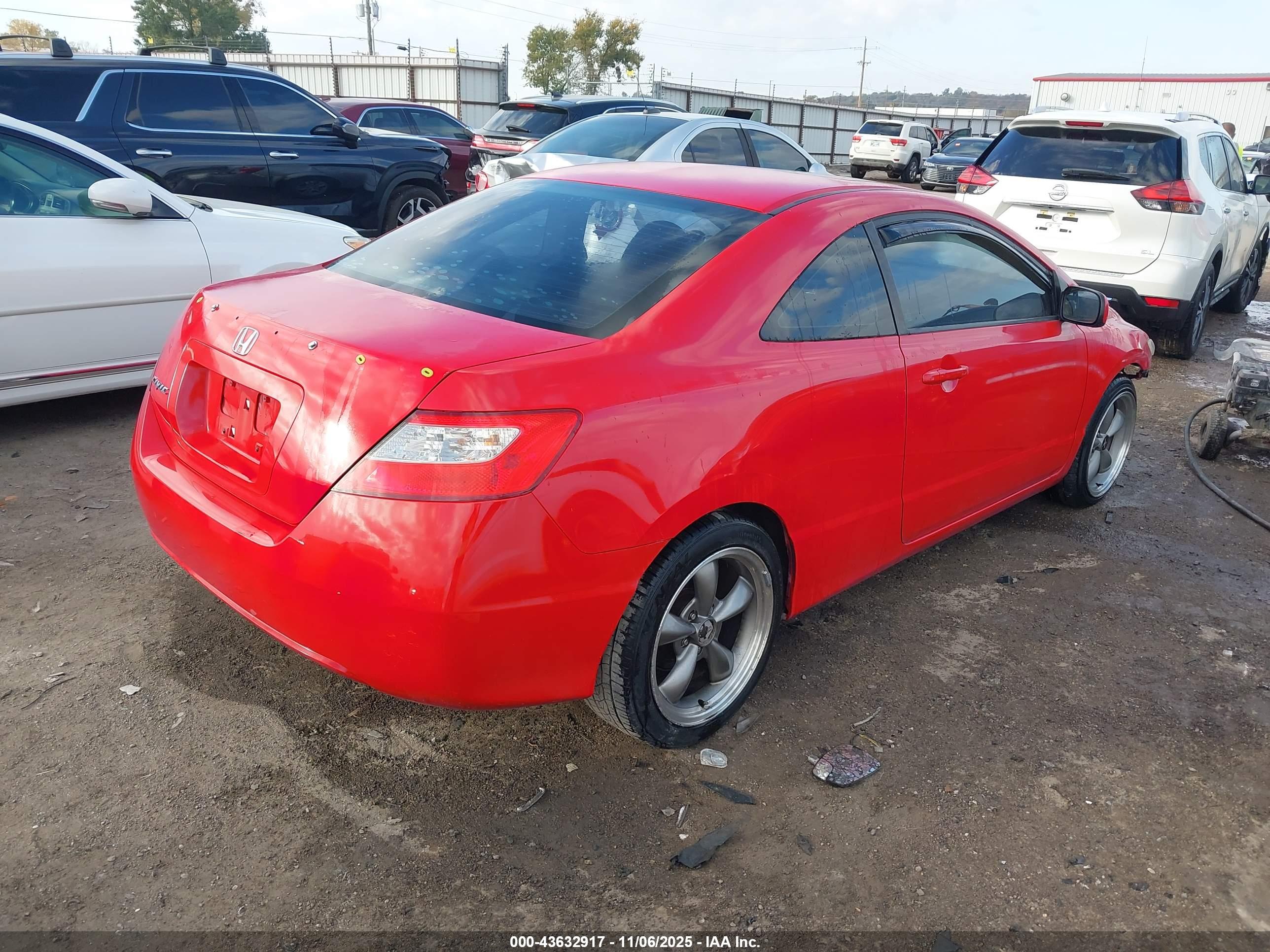 HONDA CIVIC image 4