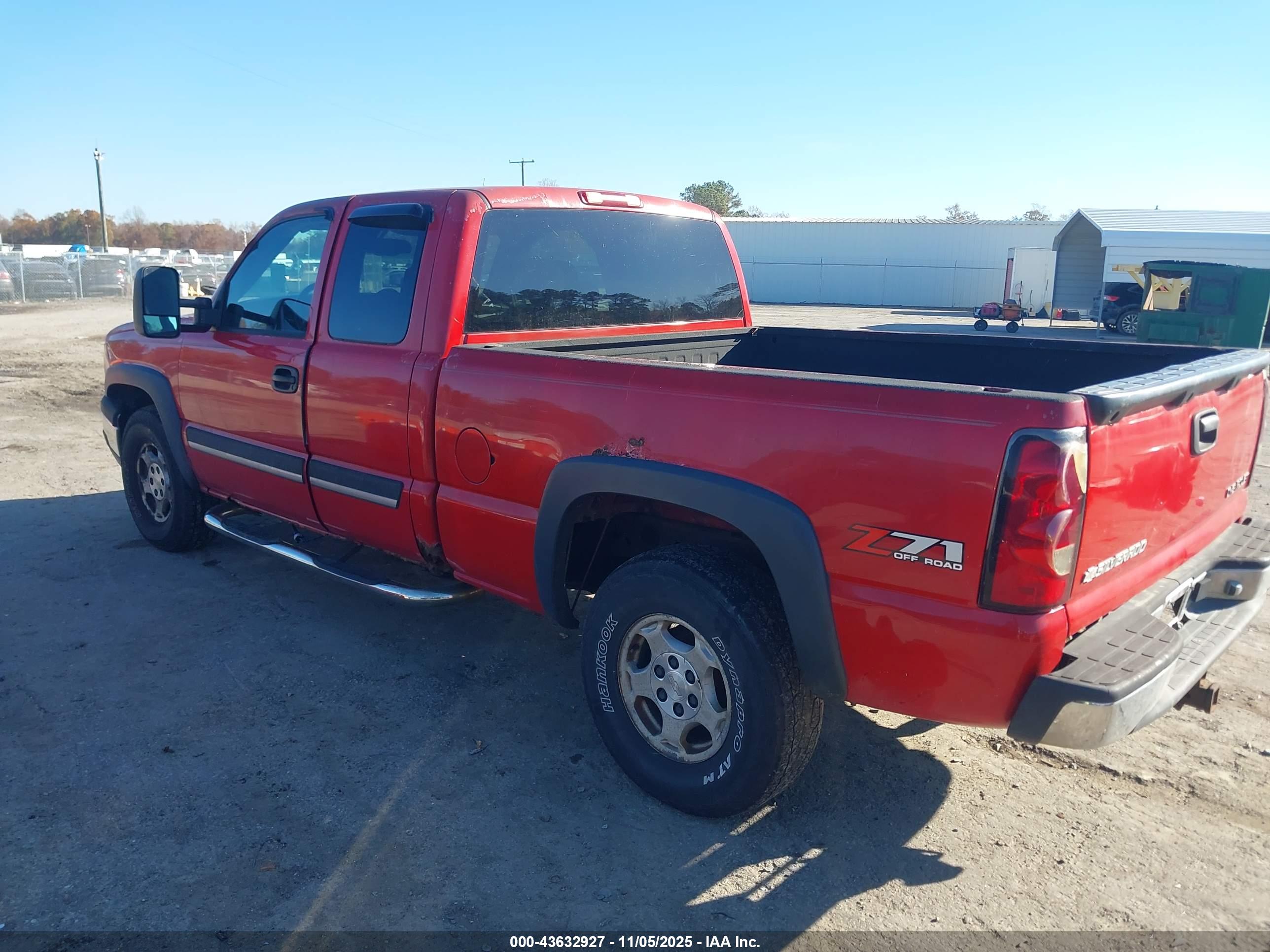 CHEVROLET SILVERADO image 3