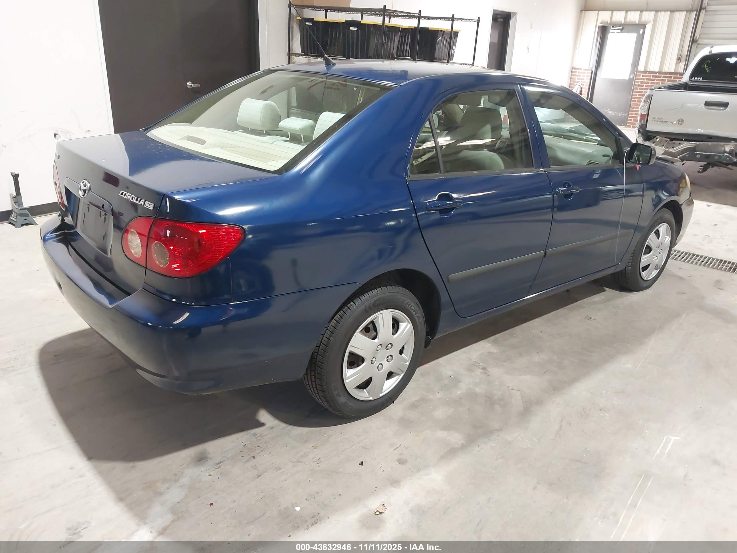 TOYOTA COROLLA image 4