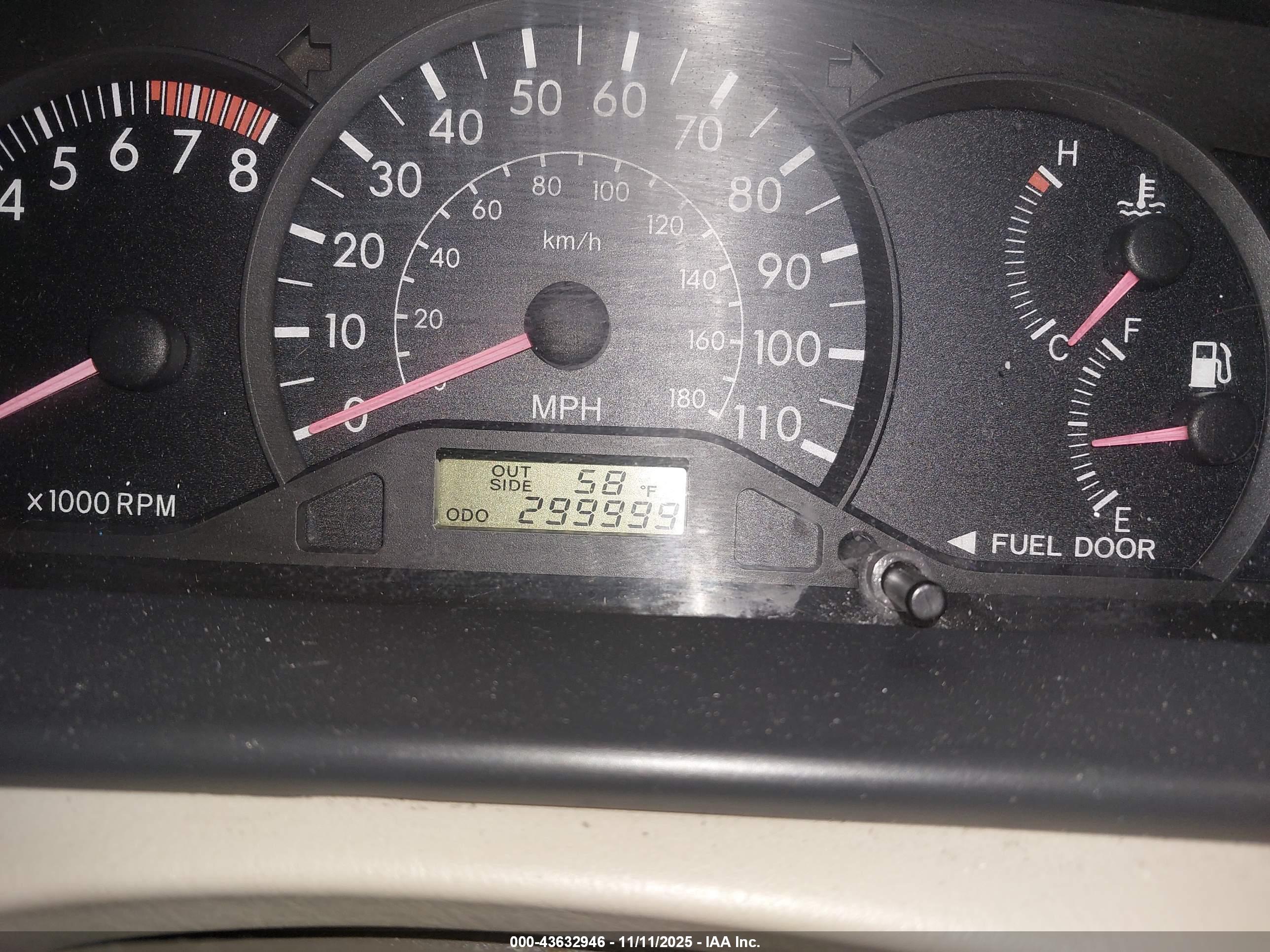 TOYOTA COROLLA image 7