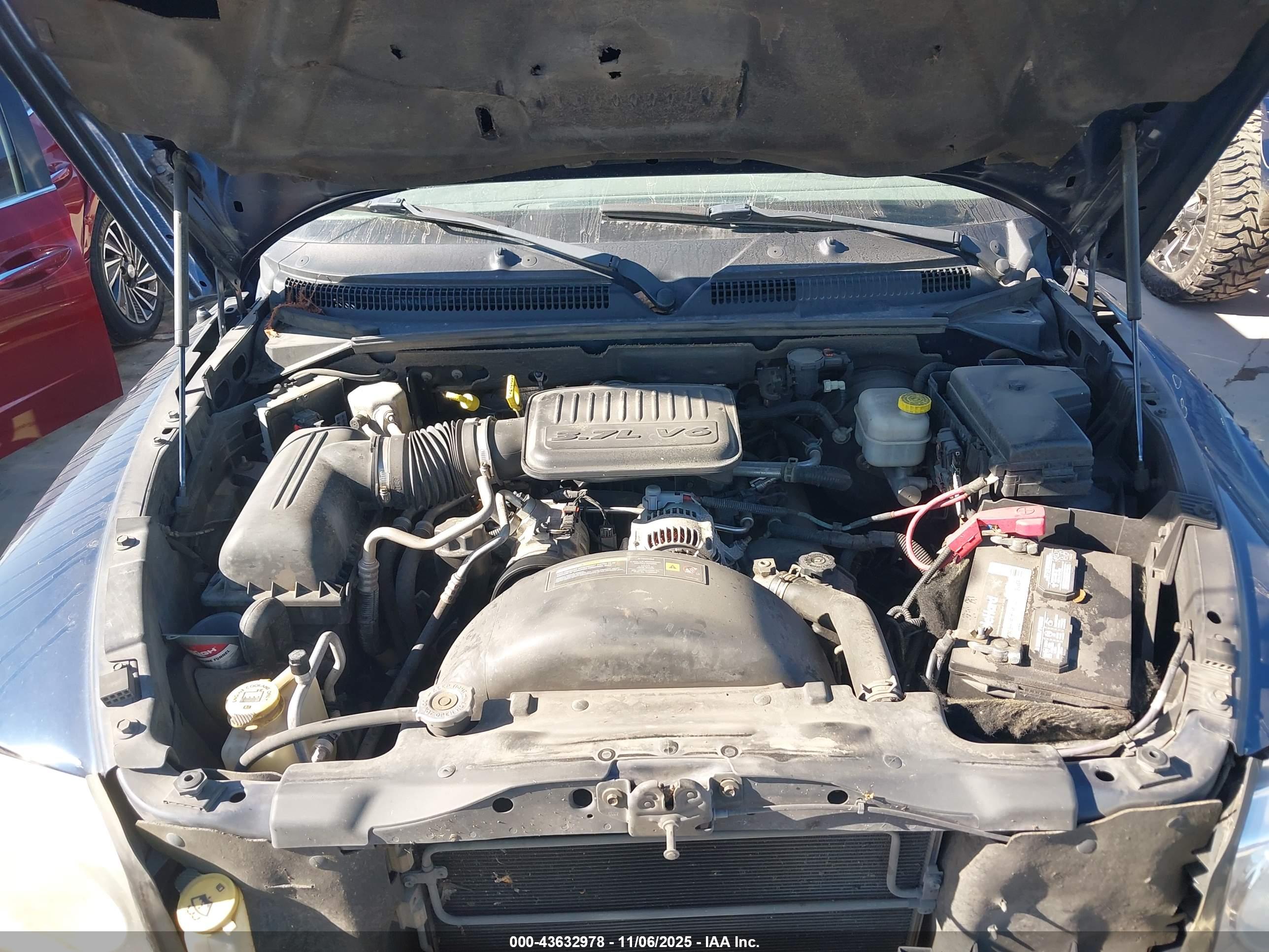 DODGE DAKOTA image 10