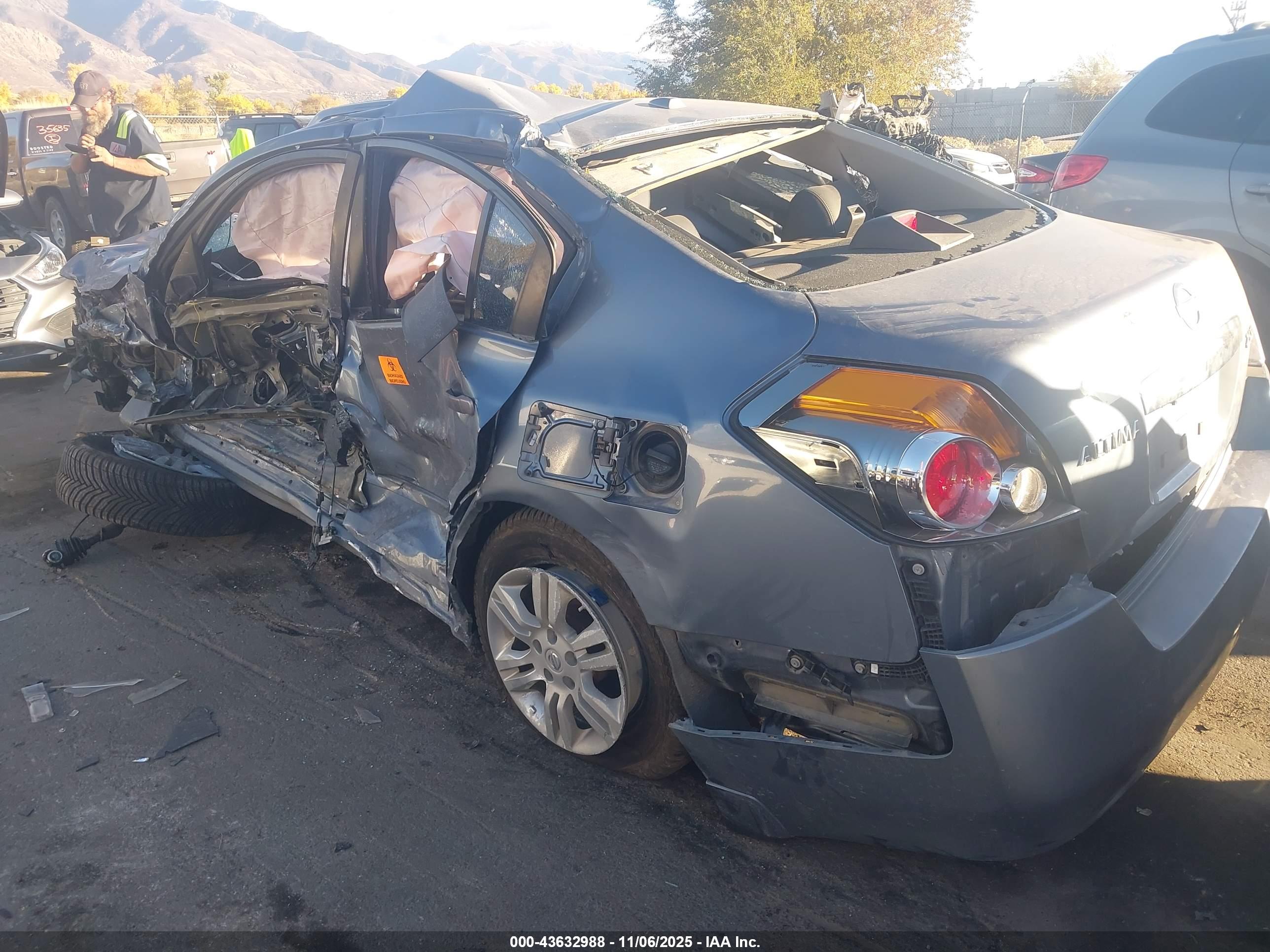 NISSAN ALTIMA image 3