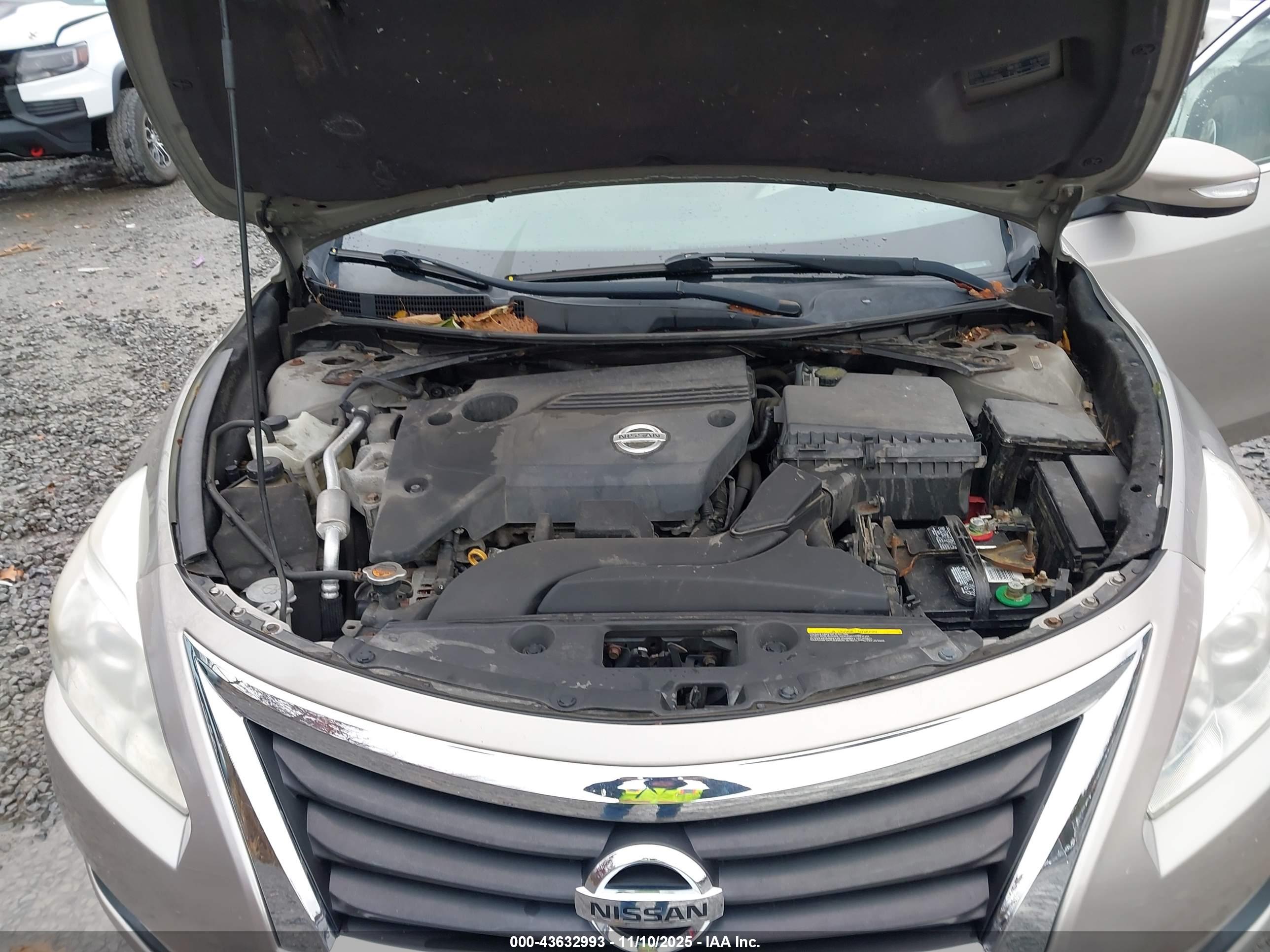 NISSAN ALTIMA image 10