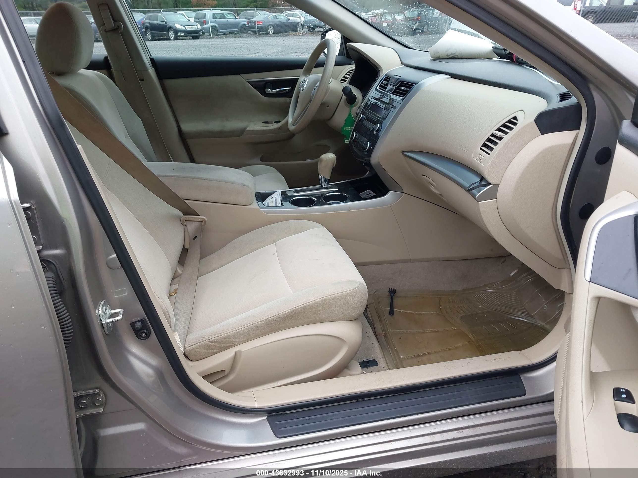 NISSAN ALTIMA image 5