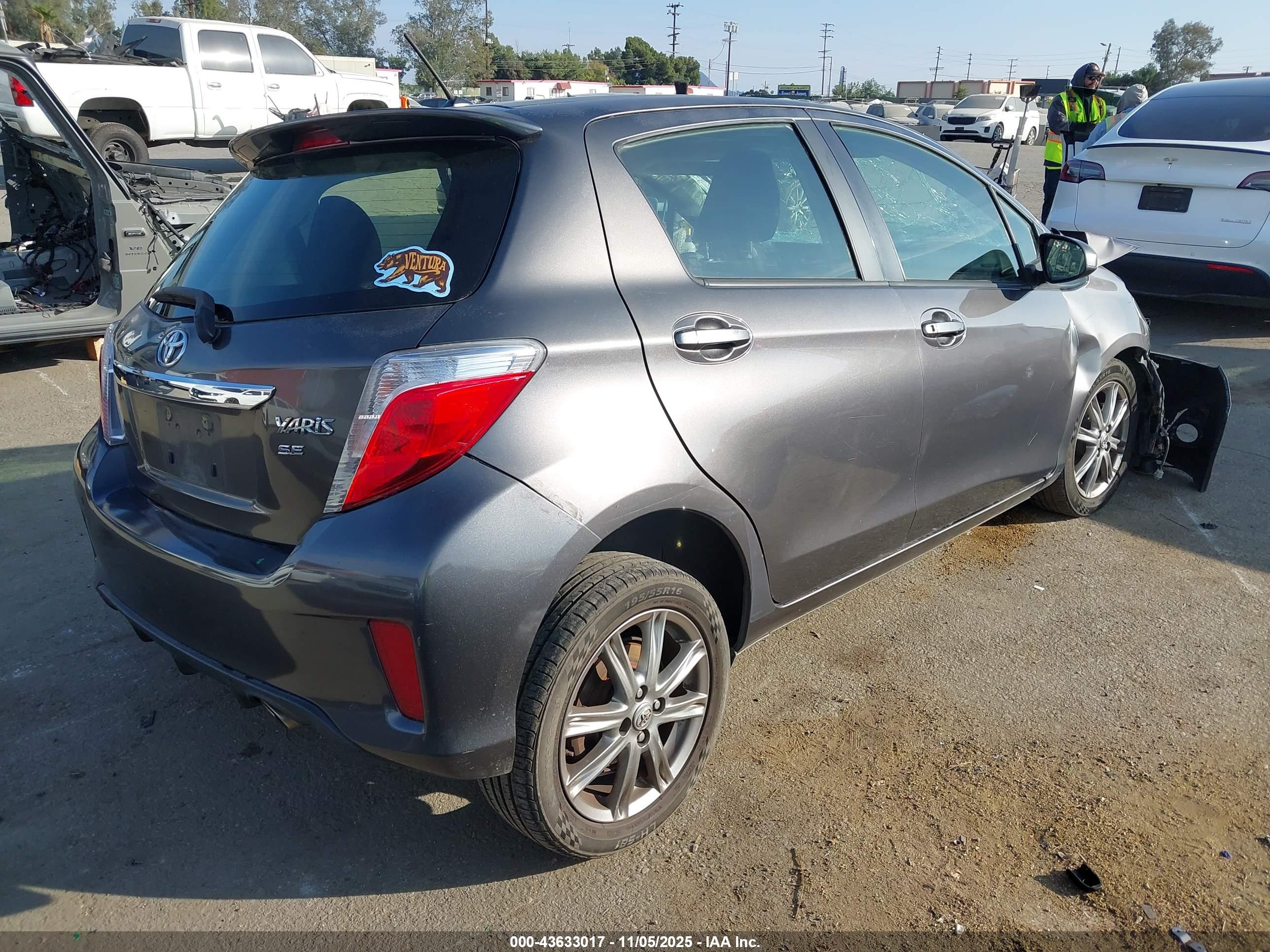 TOYOTA YARIS image 4
