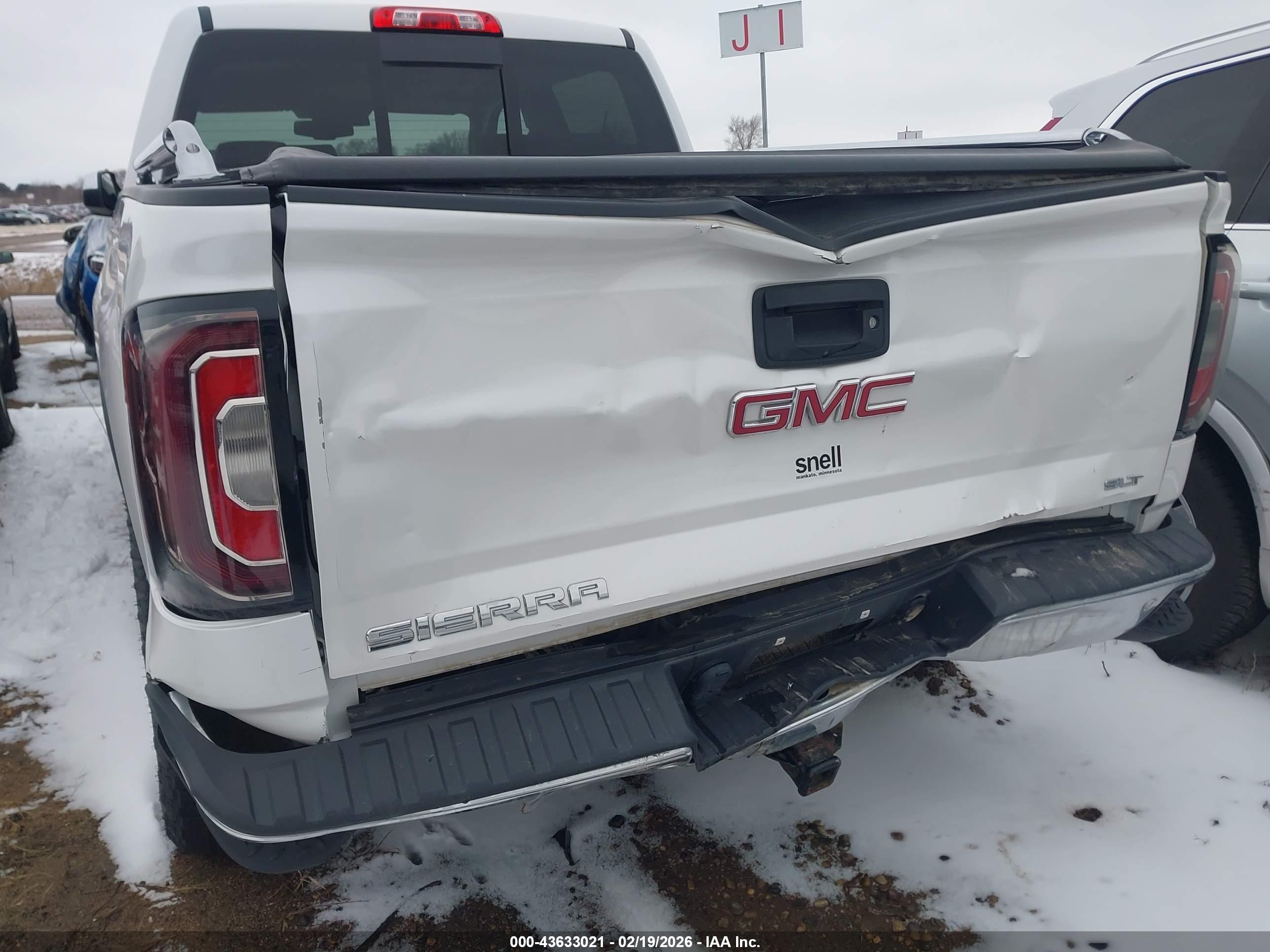 GMC SIERRA image 6