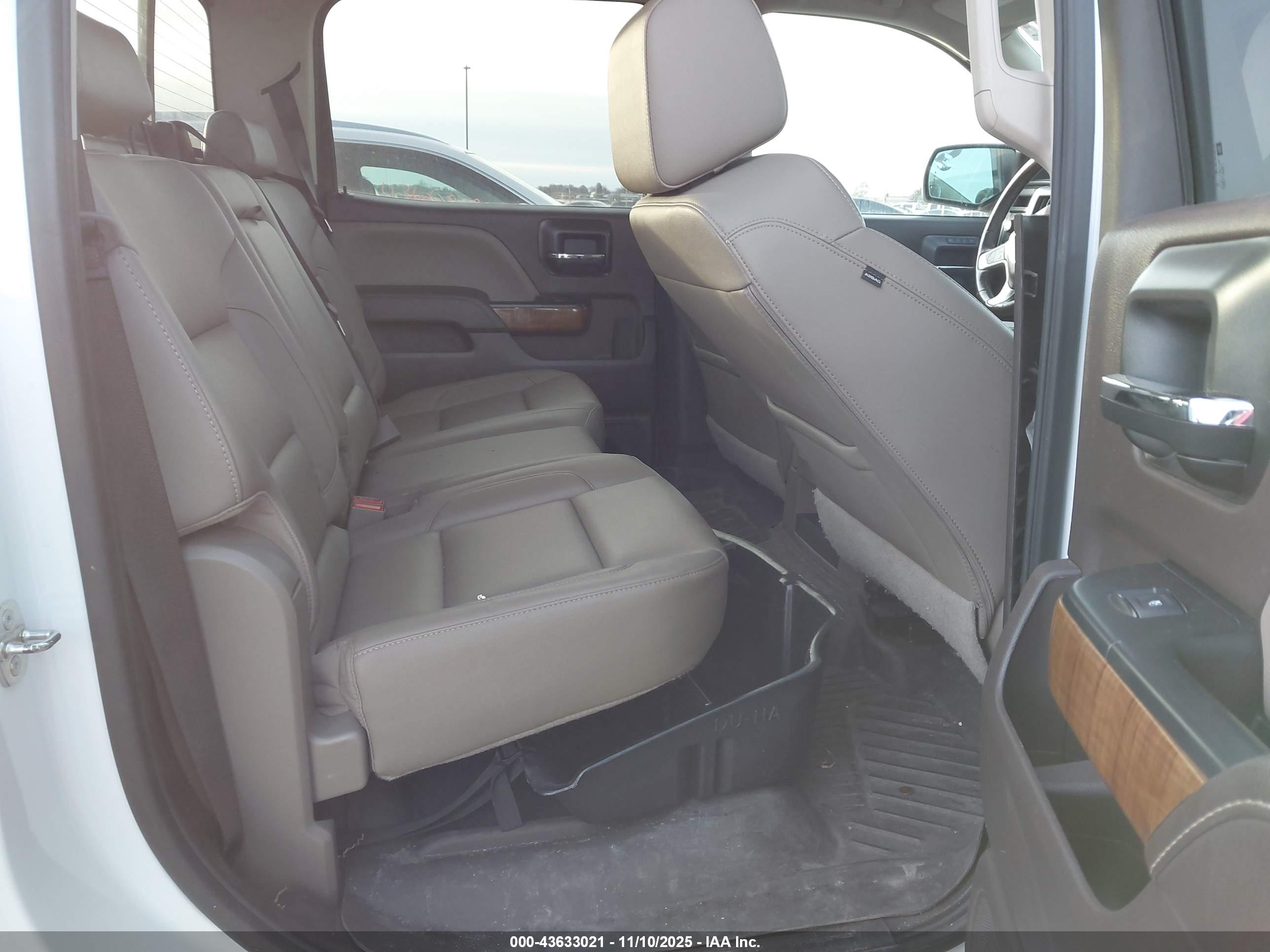 GMC SIERRA image 8
