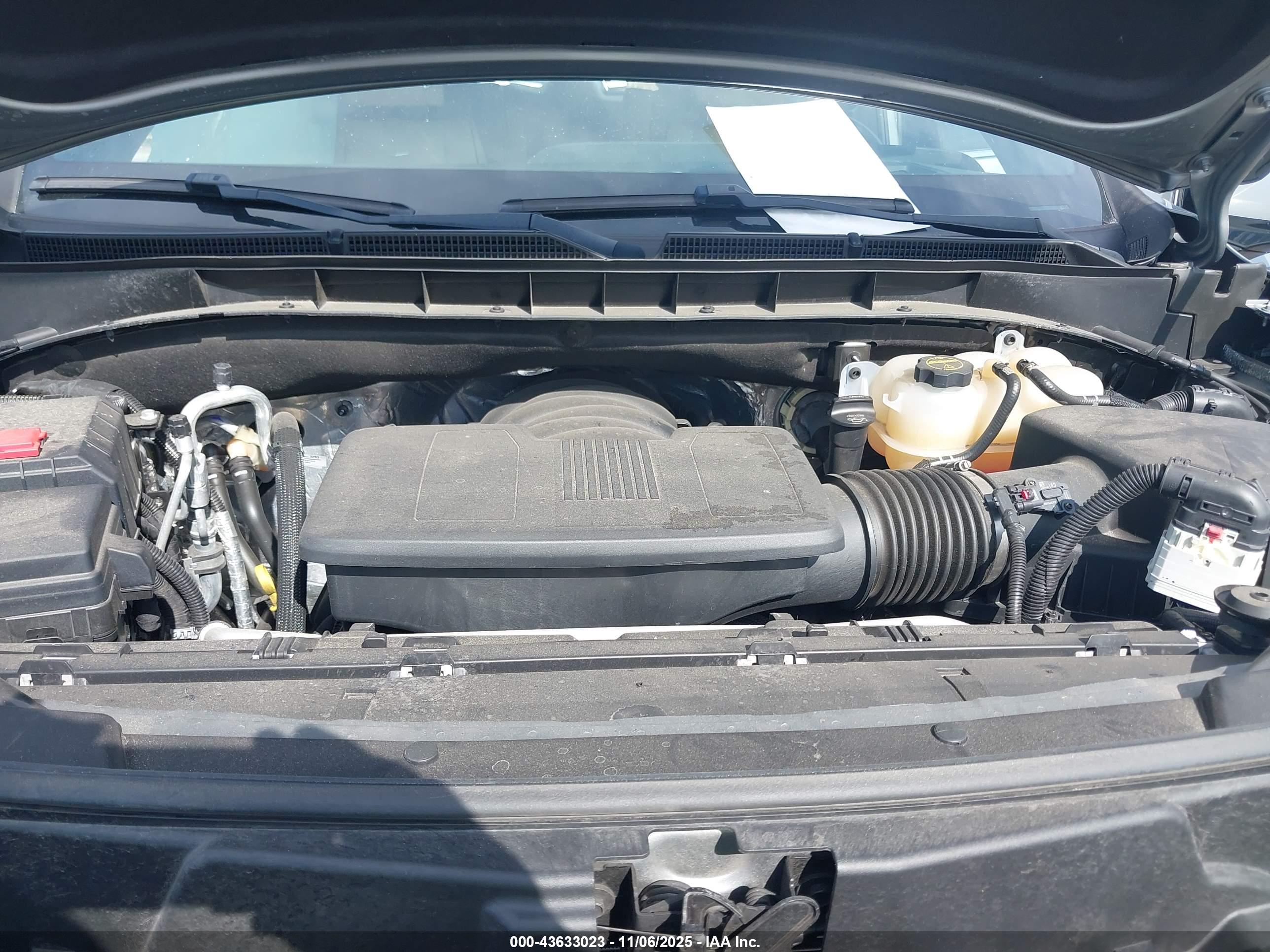 CADILLAC ESCALADE image 10