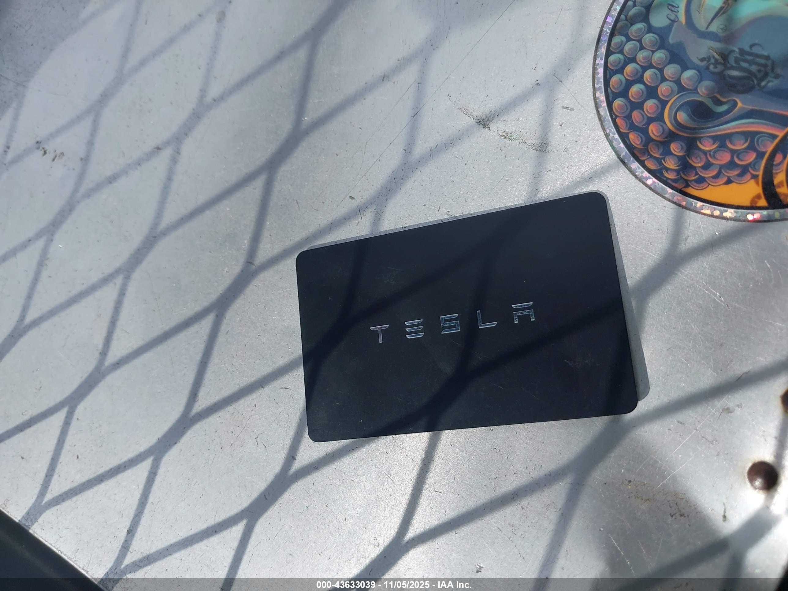 TESLA MODEL image 11