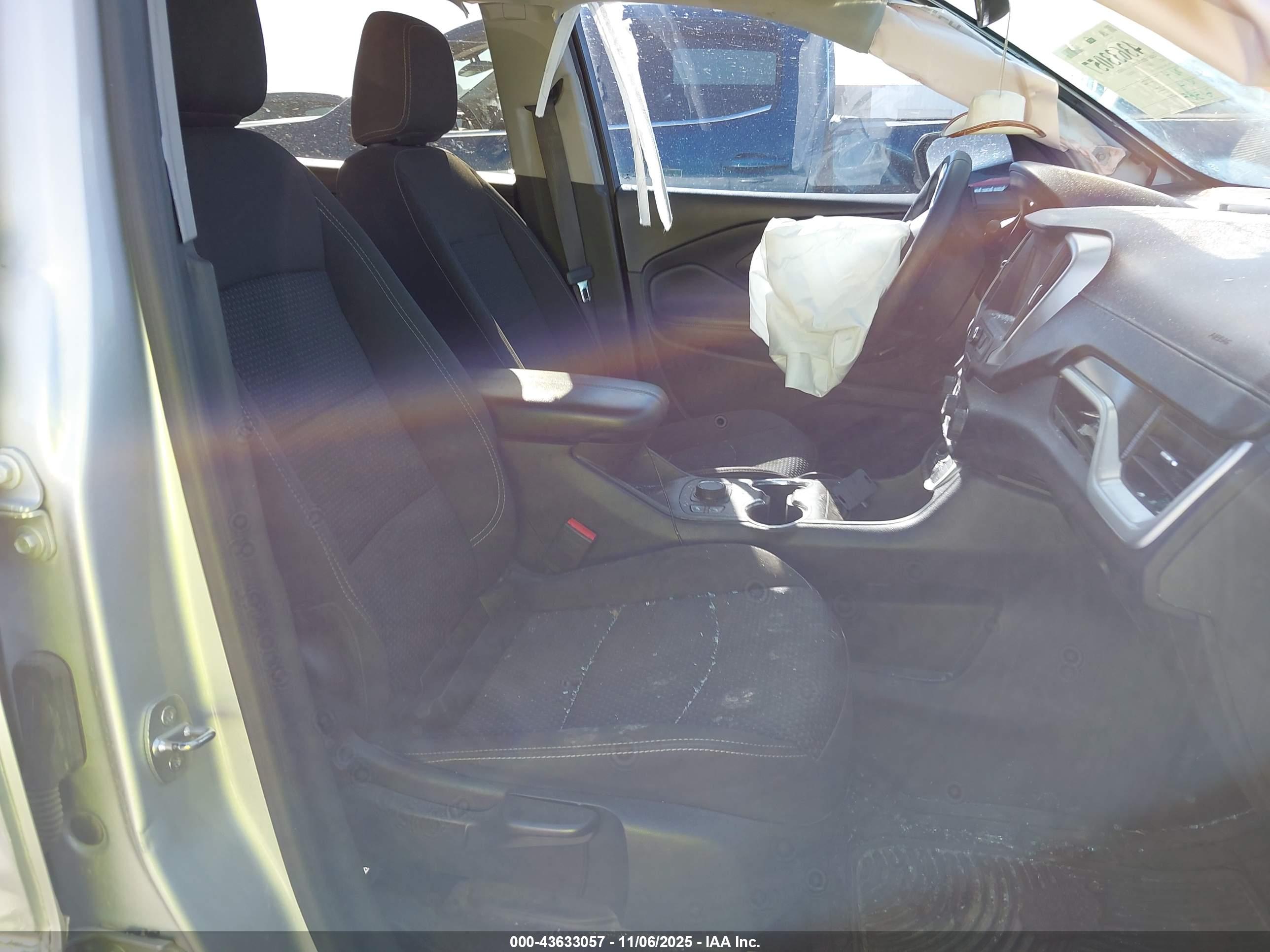 GMC TERRAIN image 5