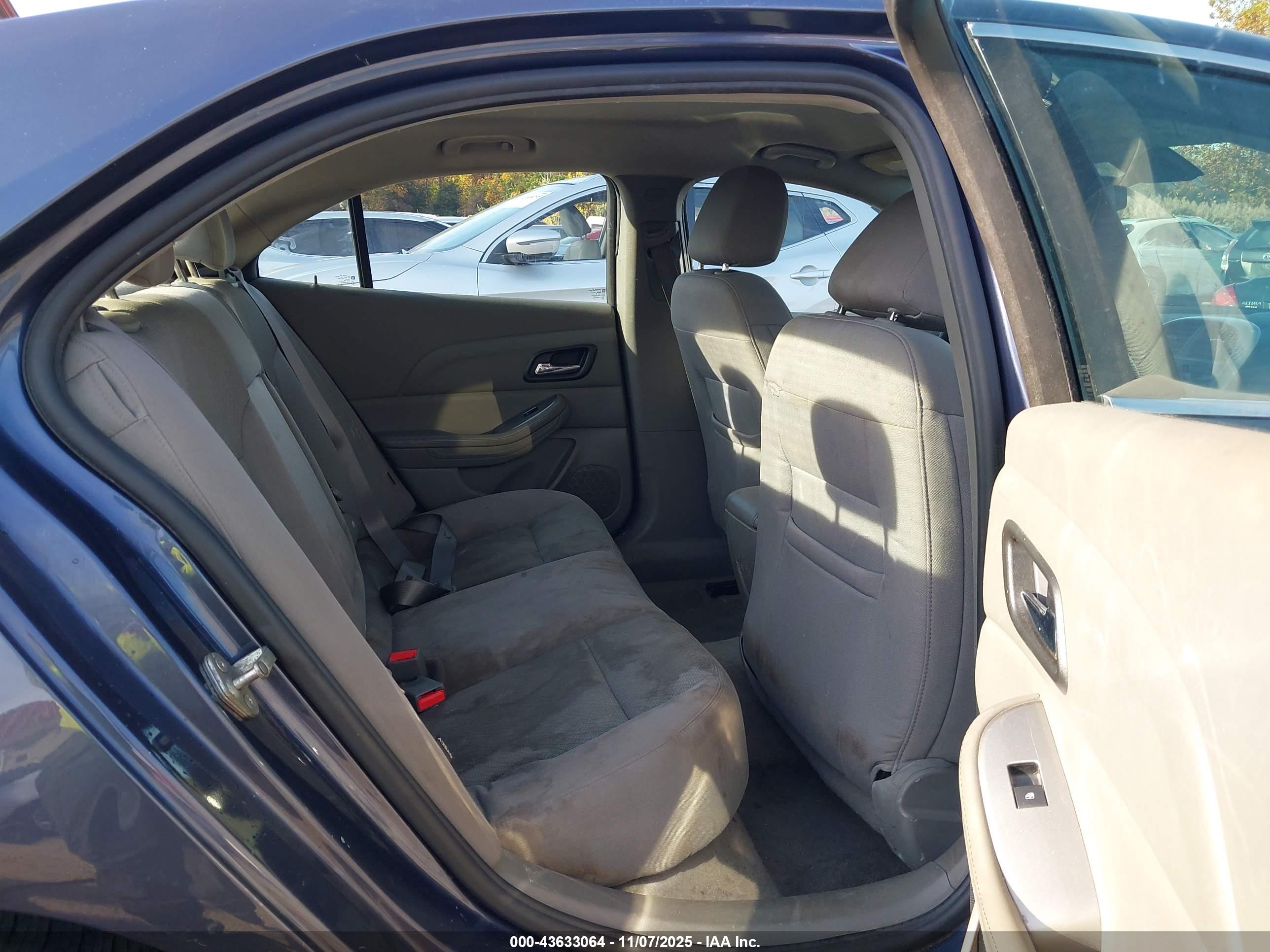 CHEVROLET MALIBU image 8