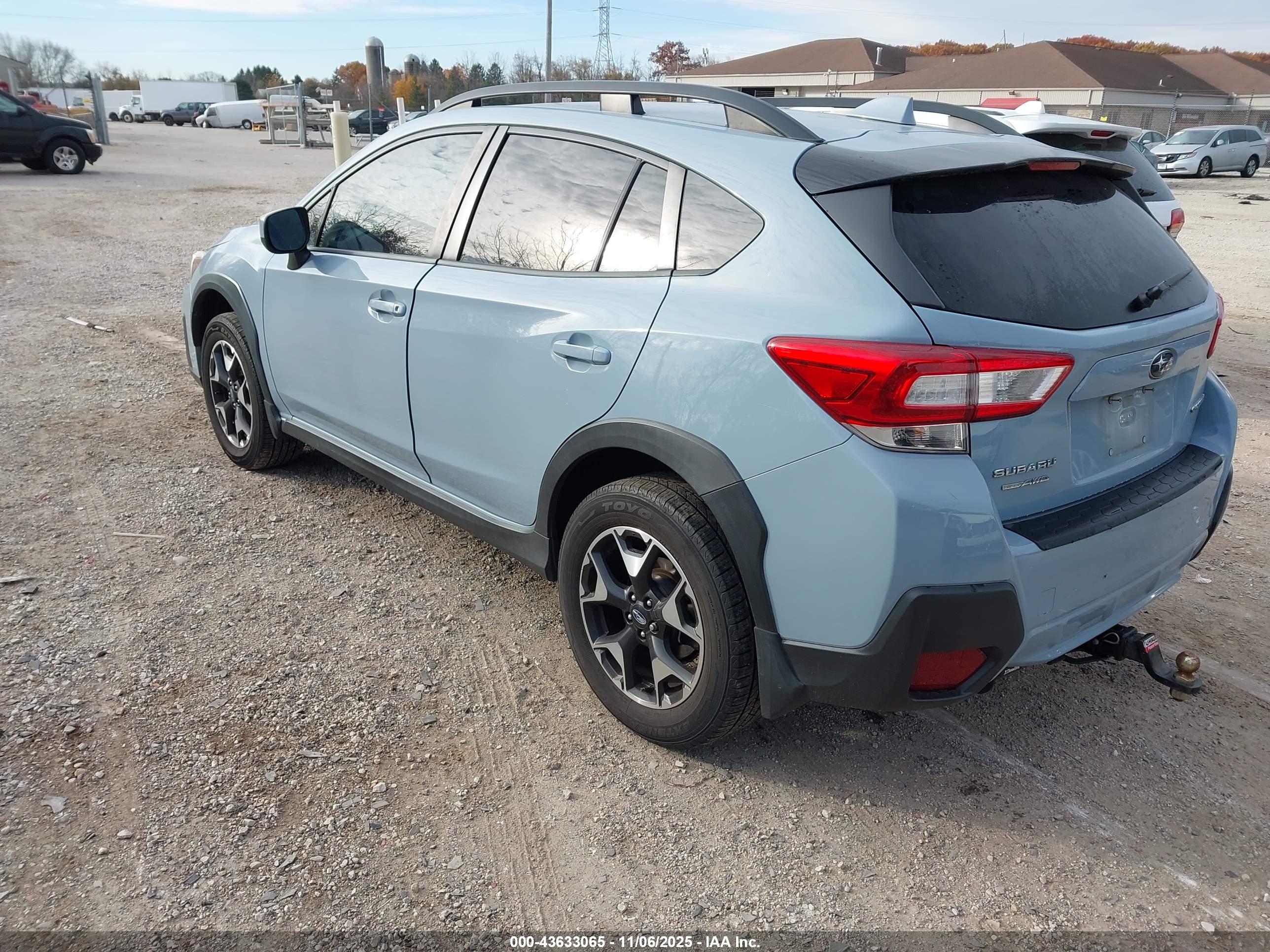 SUBARU CROSSTREK image 3