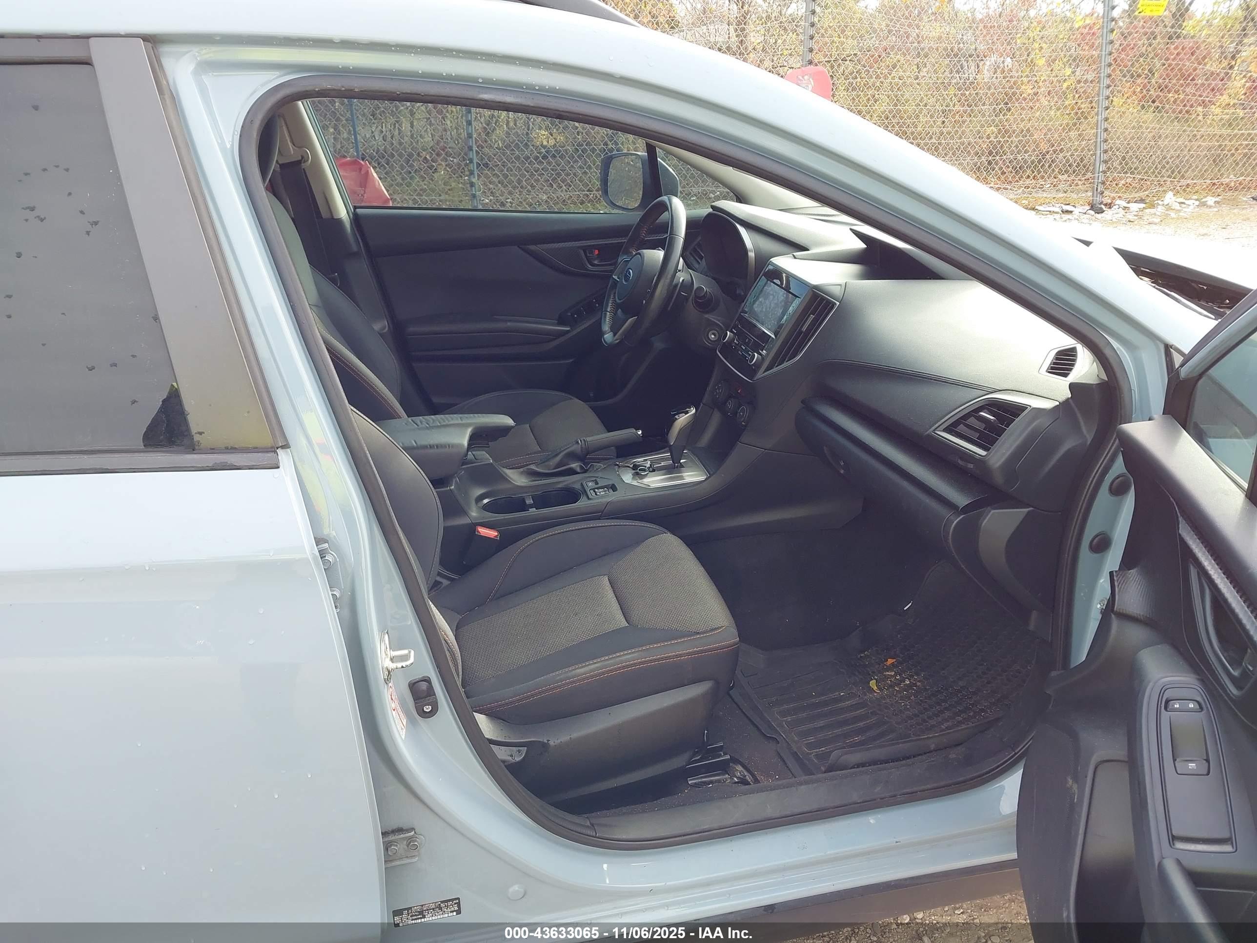 SUBARU CROSSTREK image 5