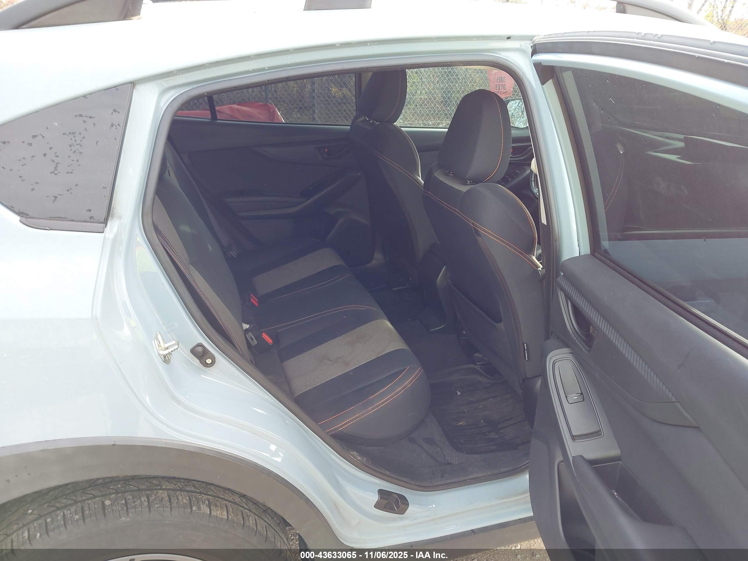 SUBARU CROSSTREK image 8