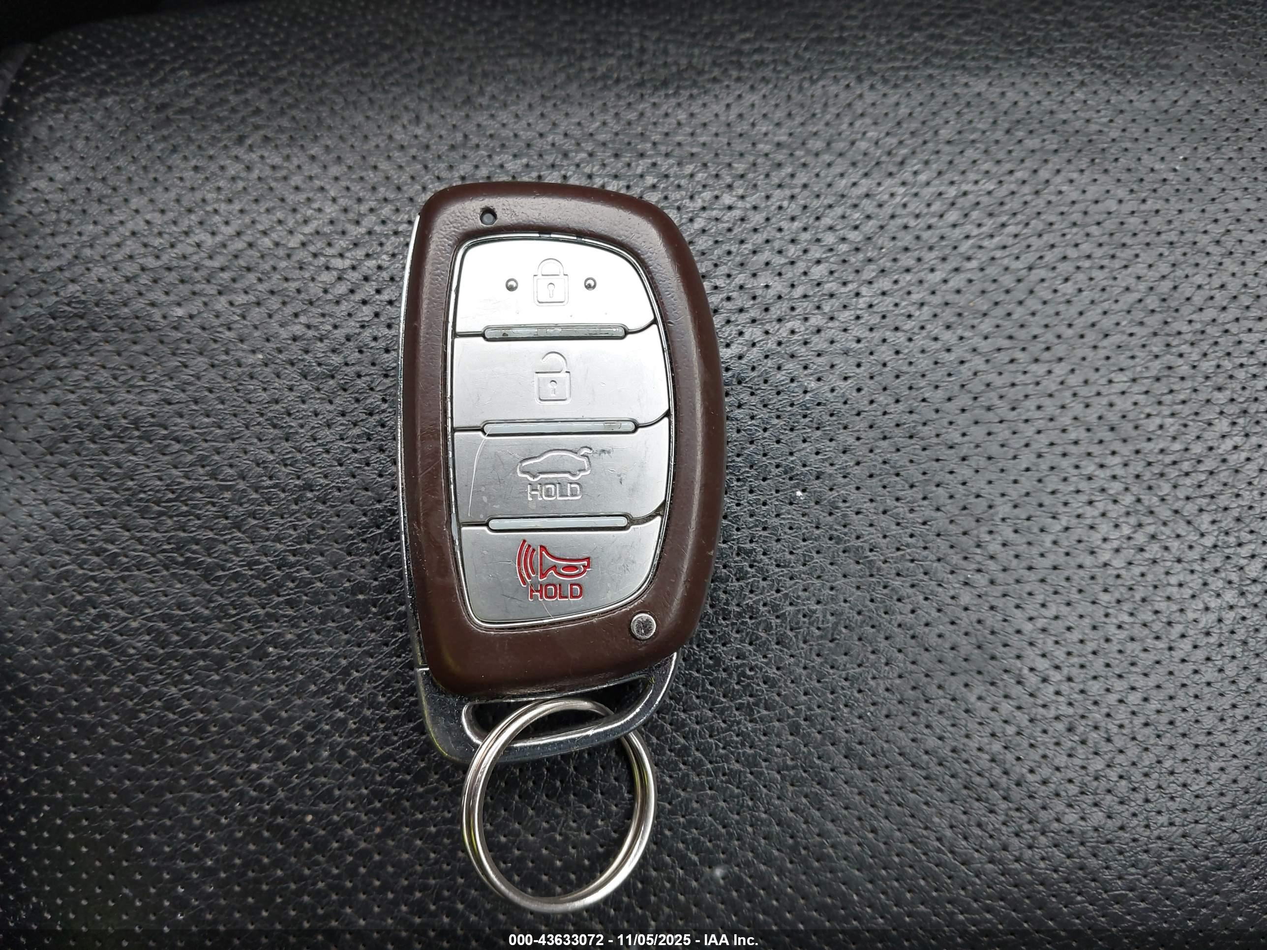 HYUNDAI SONATA image 11