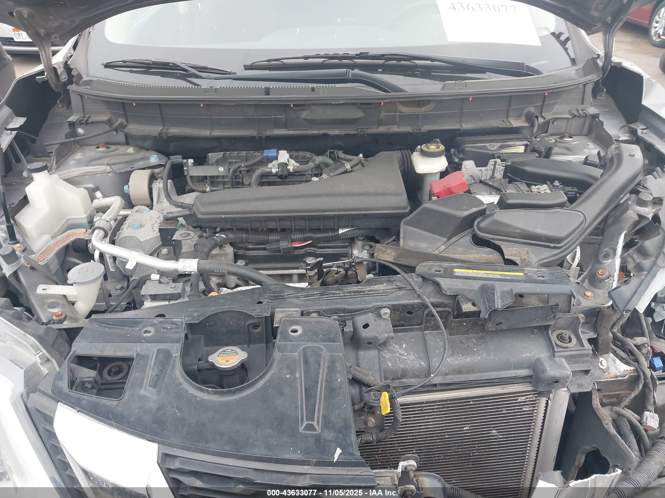 NISSAN ROGUE image 10