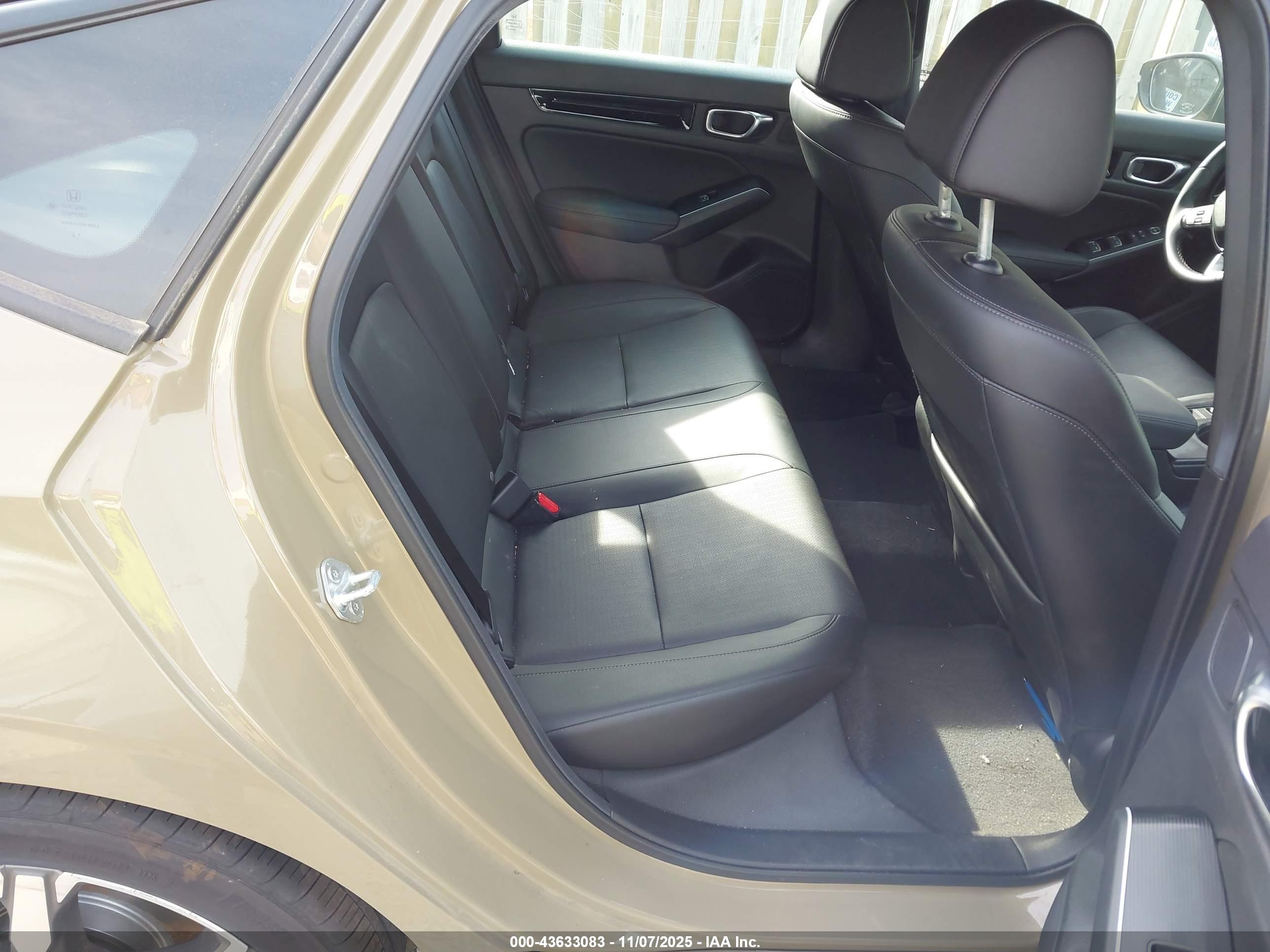 HONDA CIVIC image 8